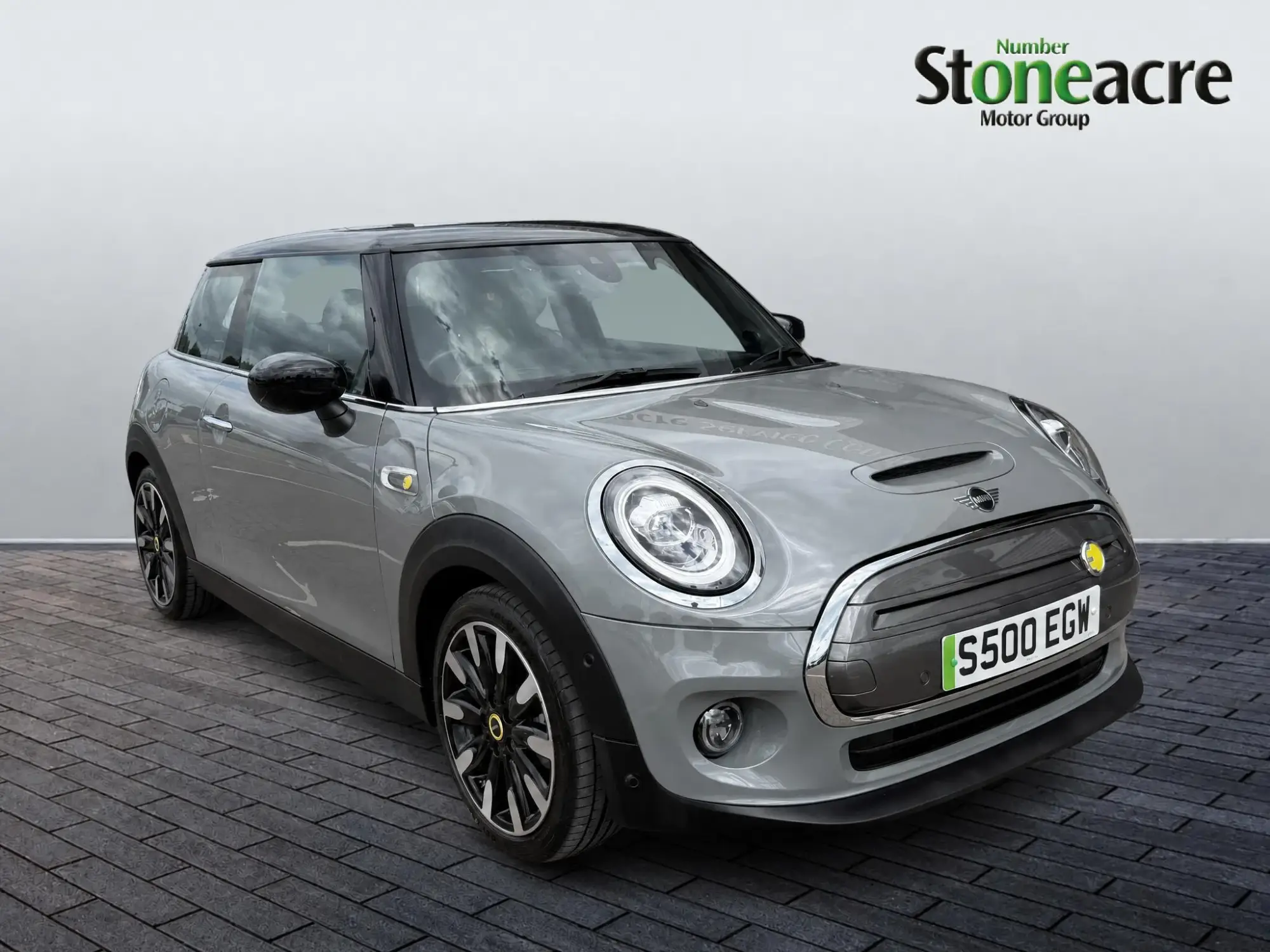 MINI Electric Hatch 32.6kWh Level 3 Auto 3dr S500EGW Image 1