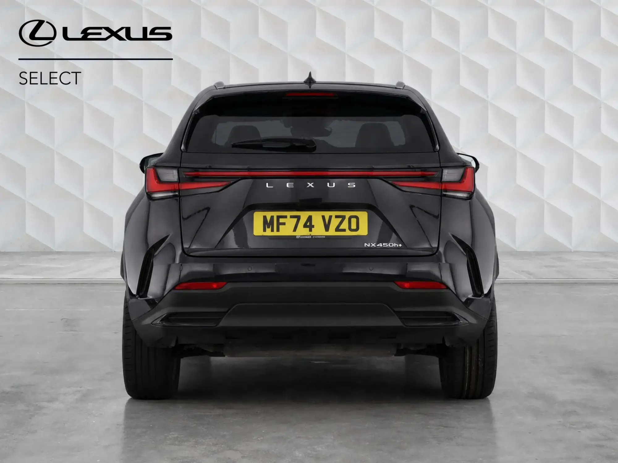 Lexus NX Plug-In Hybrid Image 4 Lexus NX Plug-In Hybrid Image 4