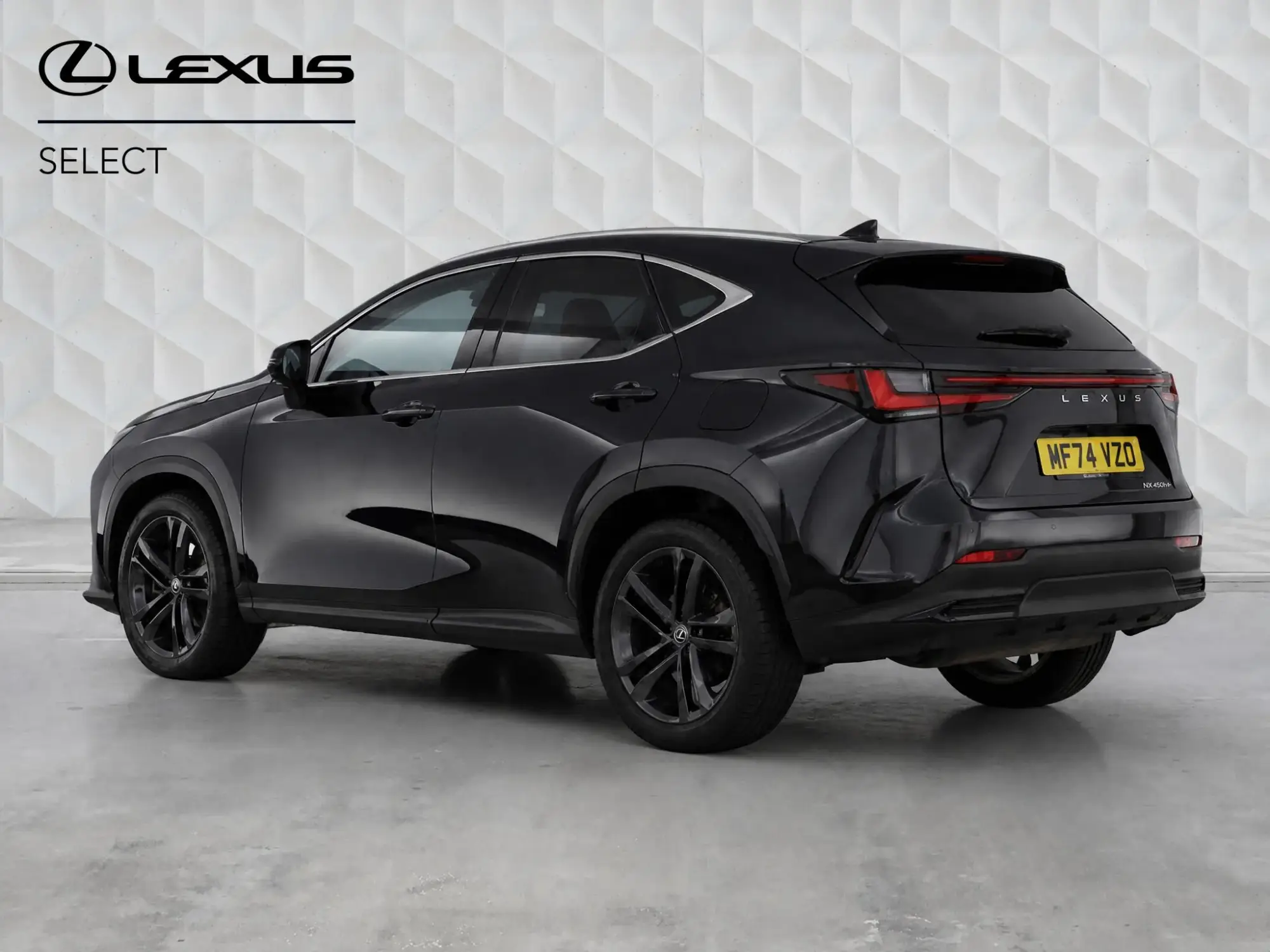 Lexus NX Plug-In Hybrid Image 5 Lexus NX Plug-In Hybrid Image 5