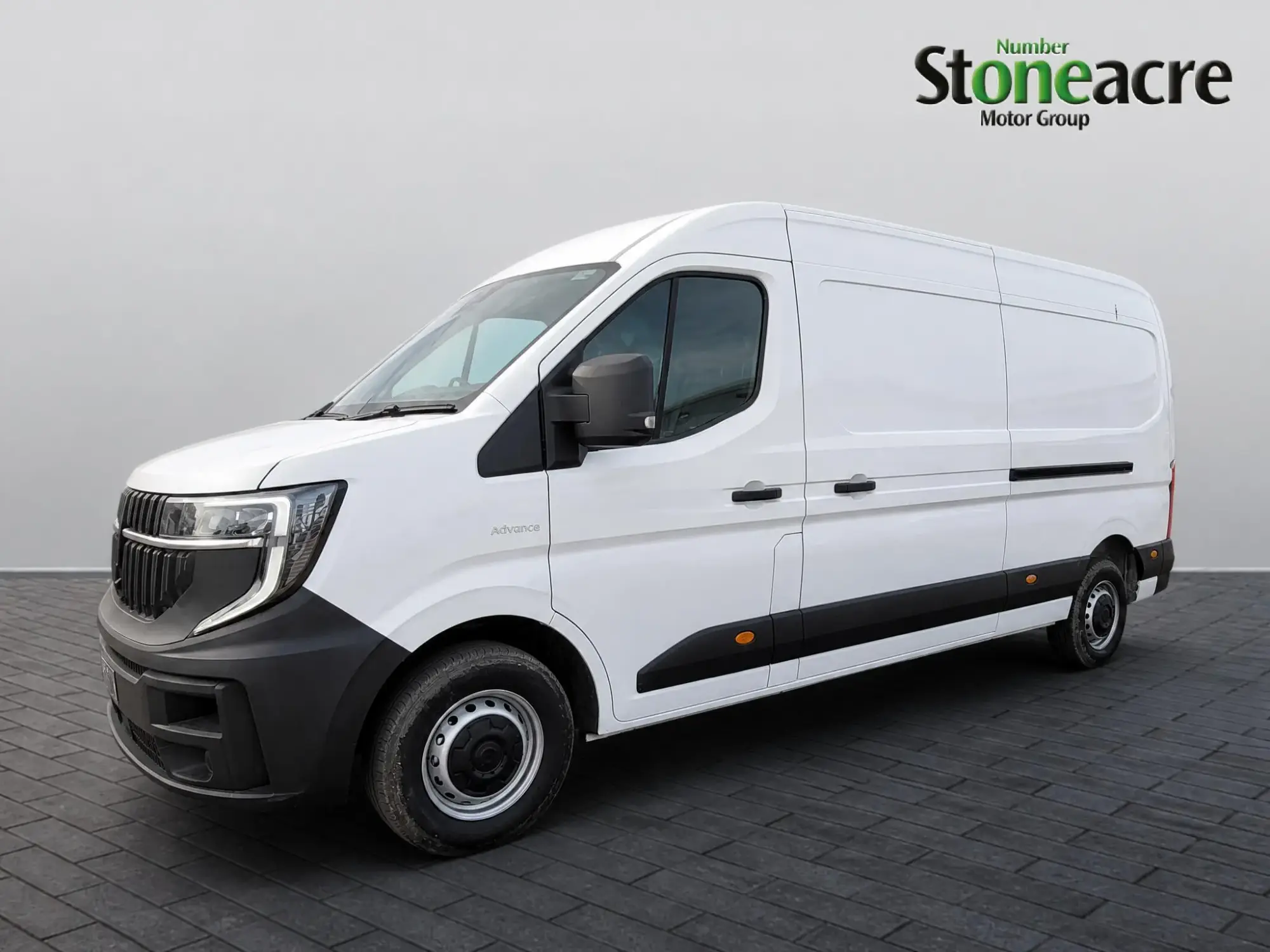 Renault Master 2.0 dCi LM35 Advance Auto L3 H2 Euro 6 (s/s) 5dr Image 1 Renault Master 2.0 dCi LM35 Advance Auto L3 H2 Euro 6 (s/s) 5dr Image 1
