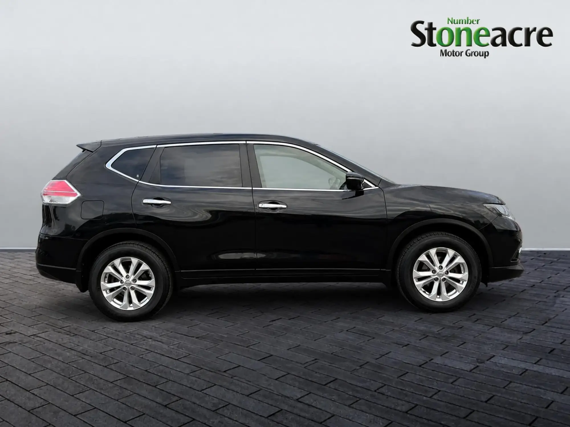 Nissan X-Trail 1.6 dCi Acenta XTRON Euro 6 (s/s) 5dr YL17YHG Image 2