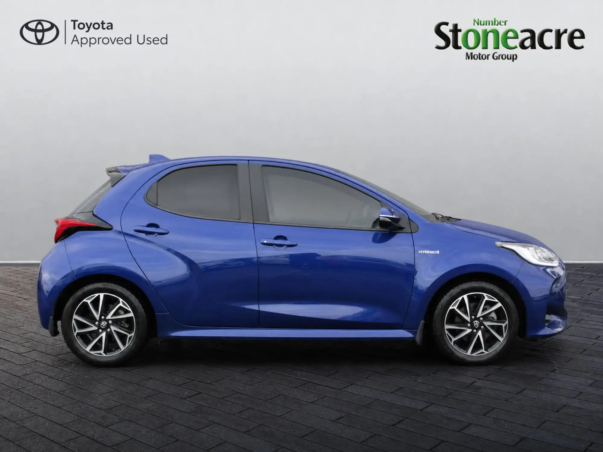 Toyota Yaris Hybrid 1.5 Hybrid Design 5dr CVT NA70BCE Image 2