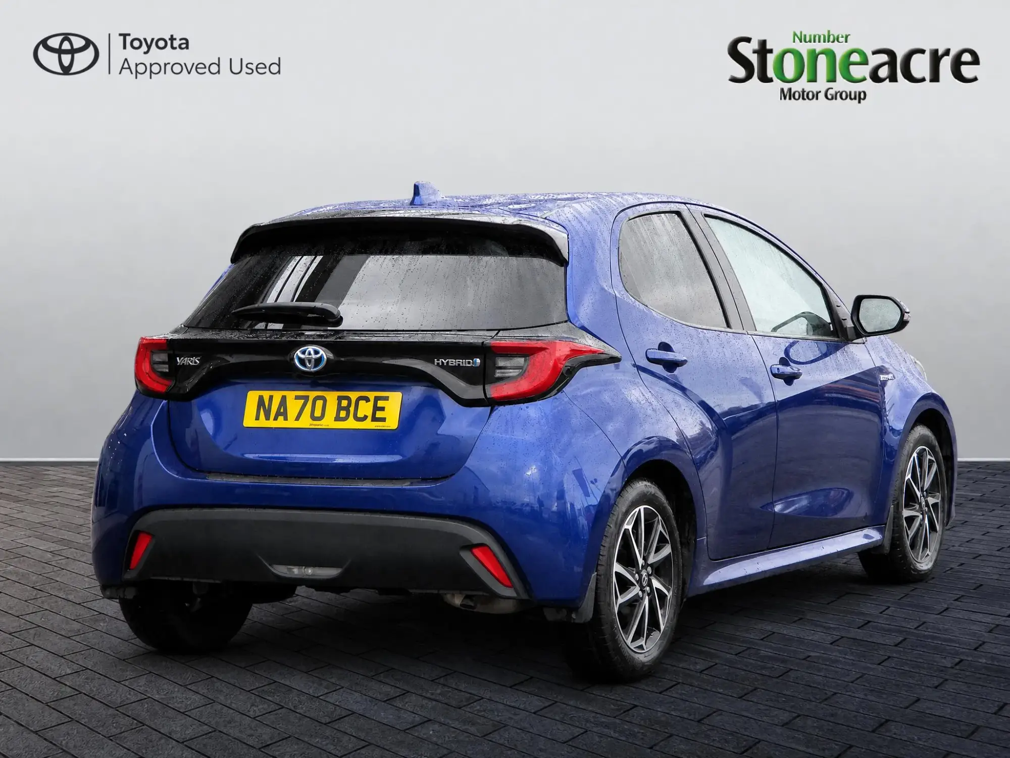 Toyota Yaris Hybrid 1.5 Hybrid Design 5dr CVT NA70BCE Image 3
