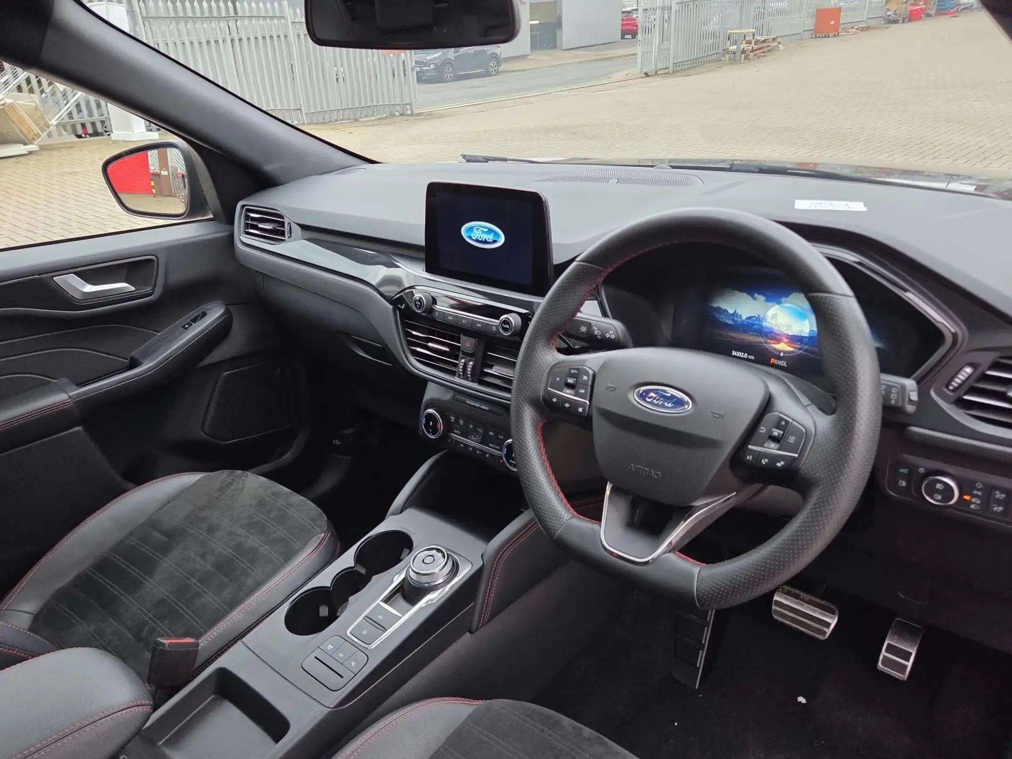 Ford Kuga Plug-In Hybrid Image 9 Ford Kuga Plug-In Hybrid Image 9