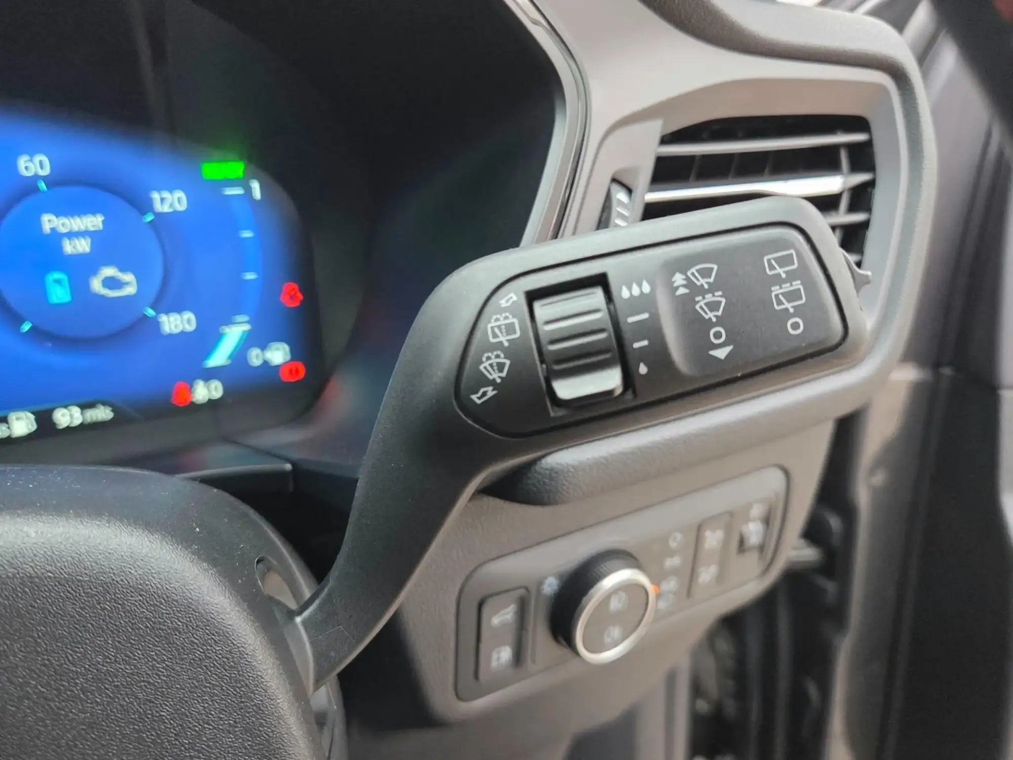 Ford Kuga Plug-In Hybrid Image 17 Ford Kuga Plug-In Hybrid Image 17