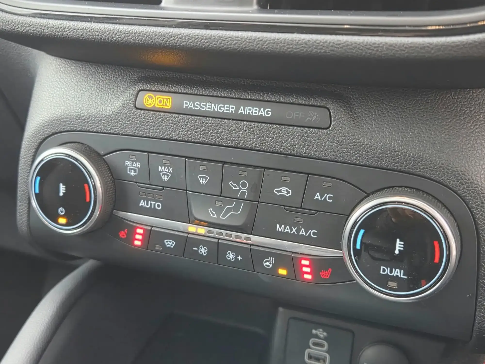 Ford Kuga Plug-In Hybrid Image 19 Ford Kuga Plug-In Hybrid Image 19
