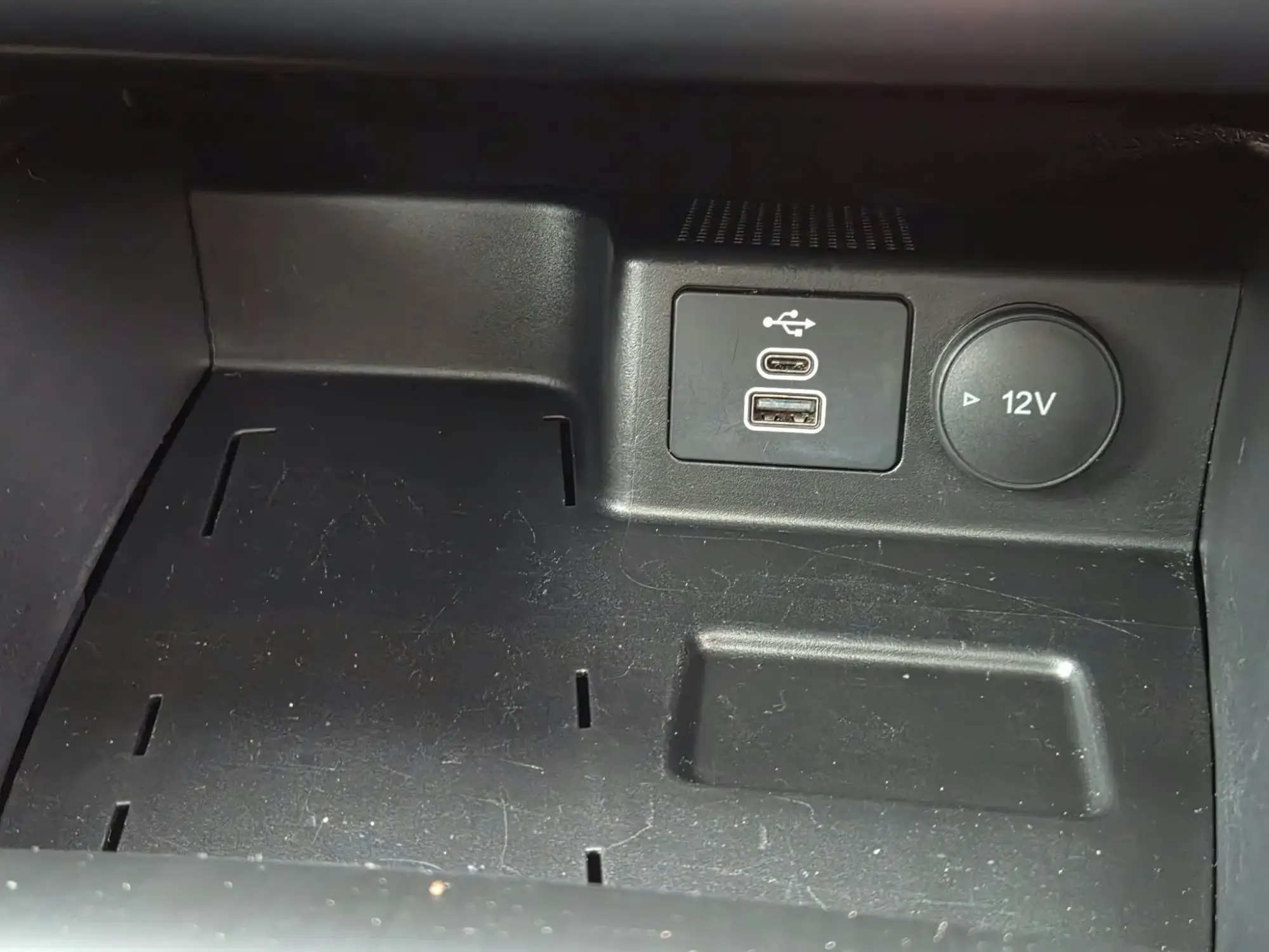Ford Kuga Plug-In Hybrid Image 23 Ford Kuga Plug-In Hybrid Image 23
