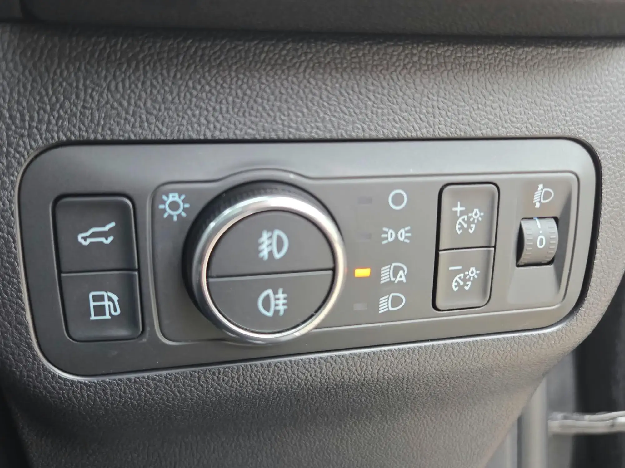 Ford Kuga Plug-In Hybrid Image 24 Ford Kuga Plug-In Hybrid Image 24