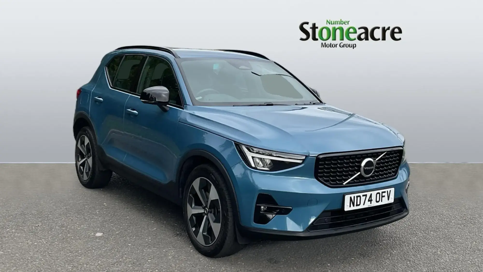 Volvo XC40 2.0 B4P Plus Dark 5dr Auto ND74OFV Image 1 Volvo XC40 2.0 B4P Plus Dark 5dr Auto ND74OFV Image 1