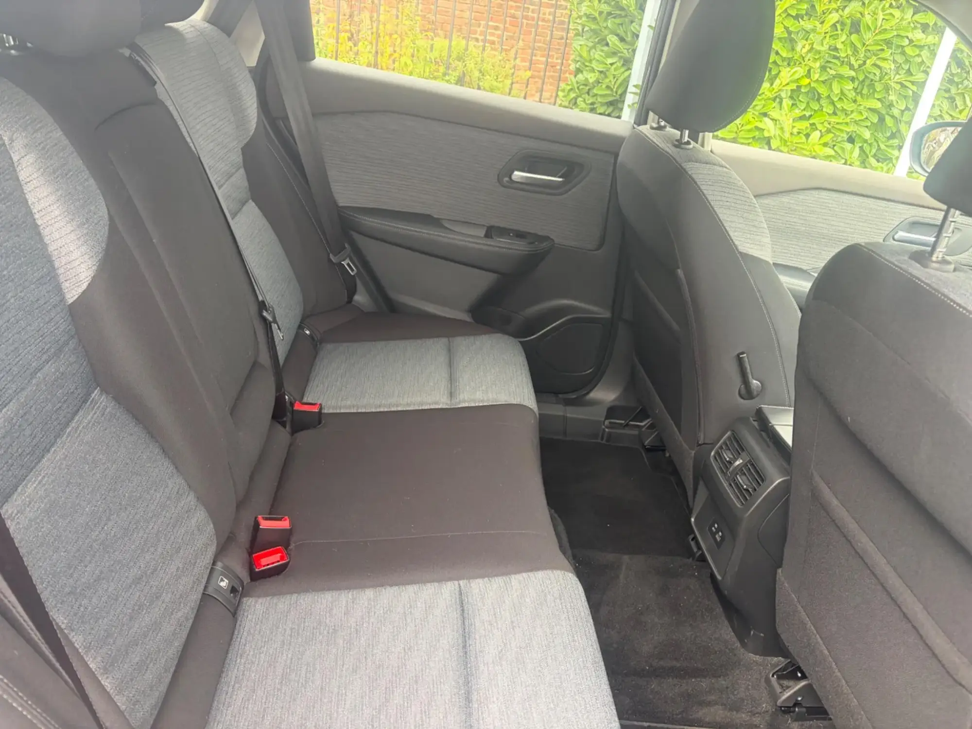 Nissan X-Trail e-POWER Image 12 Nissan X-Trail e-POWER Image 12