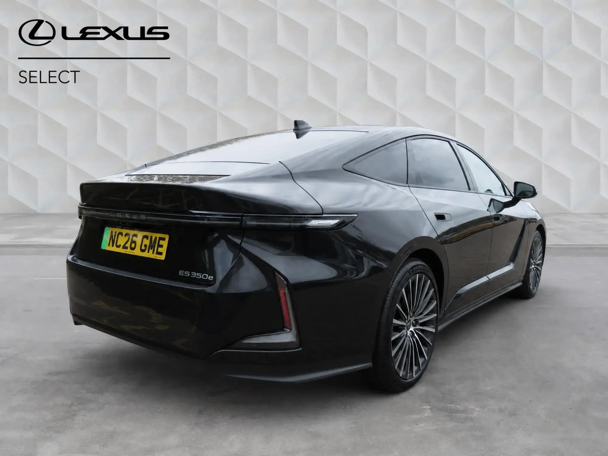 Lexus ES Image 3
