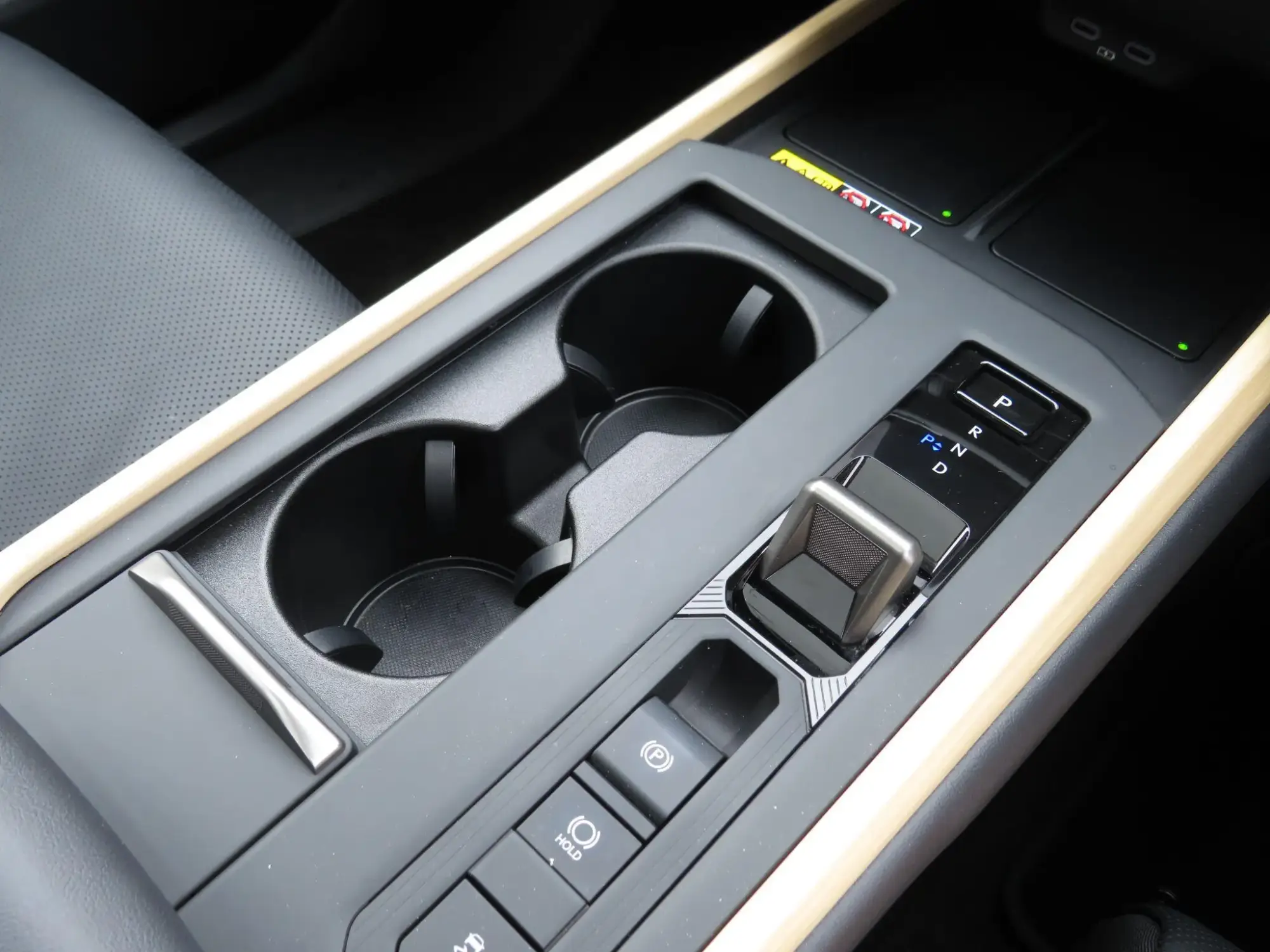 Lexus ES Image 16