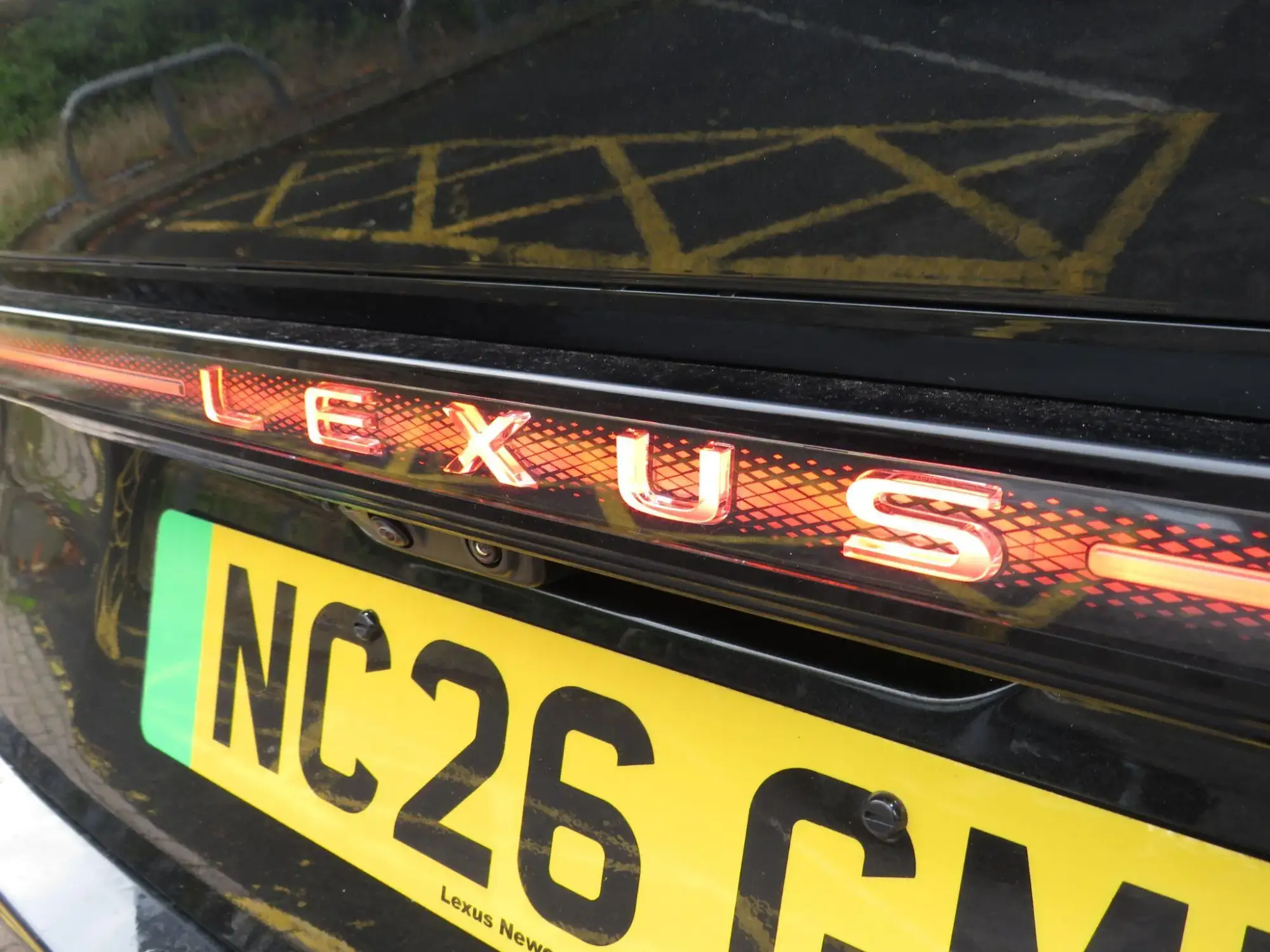 Lexus ES Image 24
