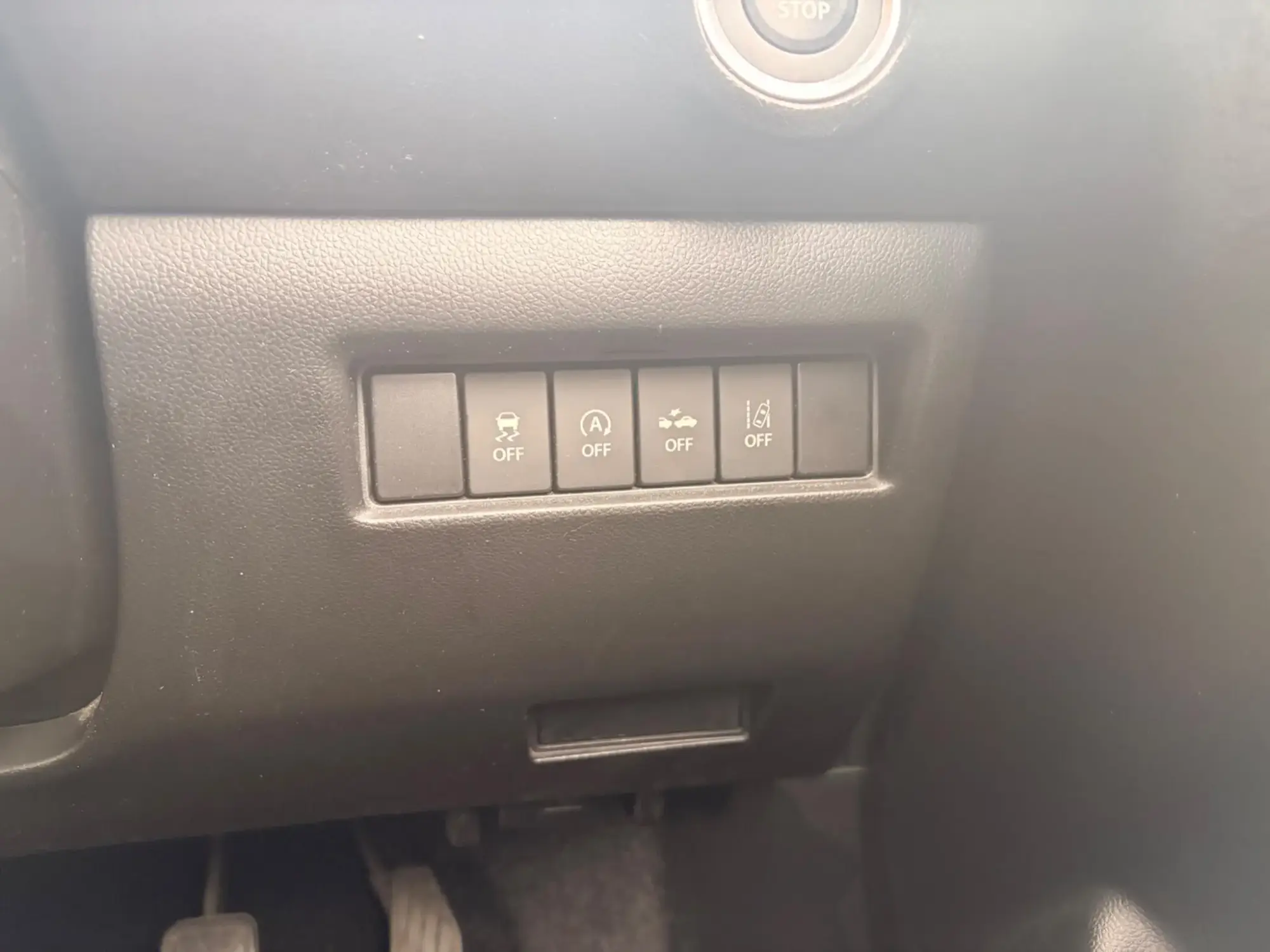 Suzuki Swift Image 21 Suzuki Swift Image 21