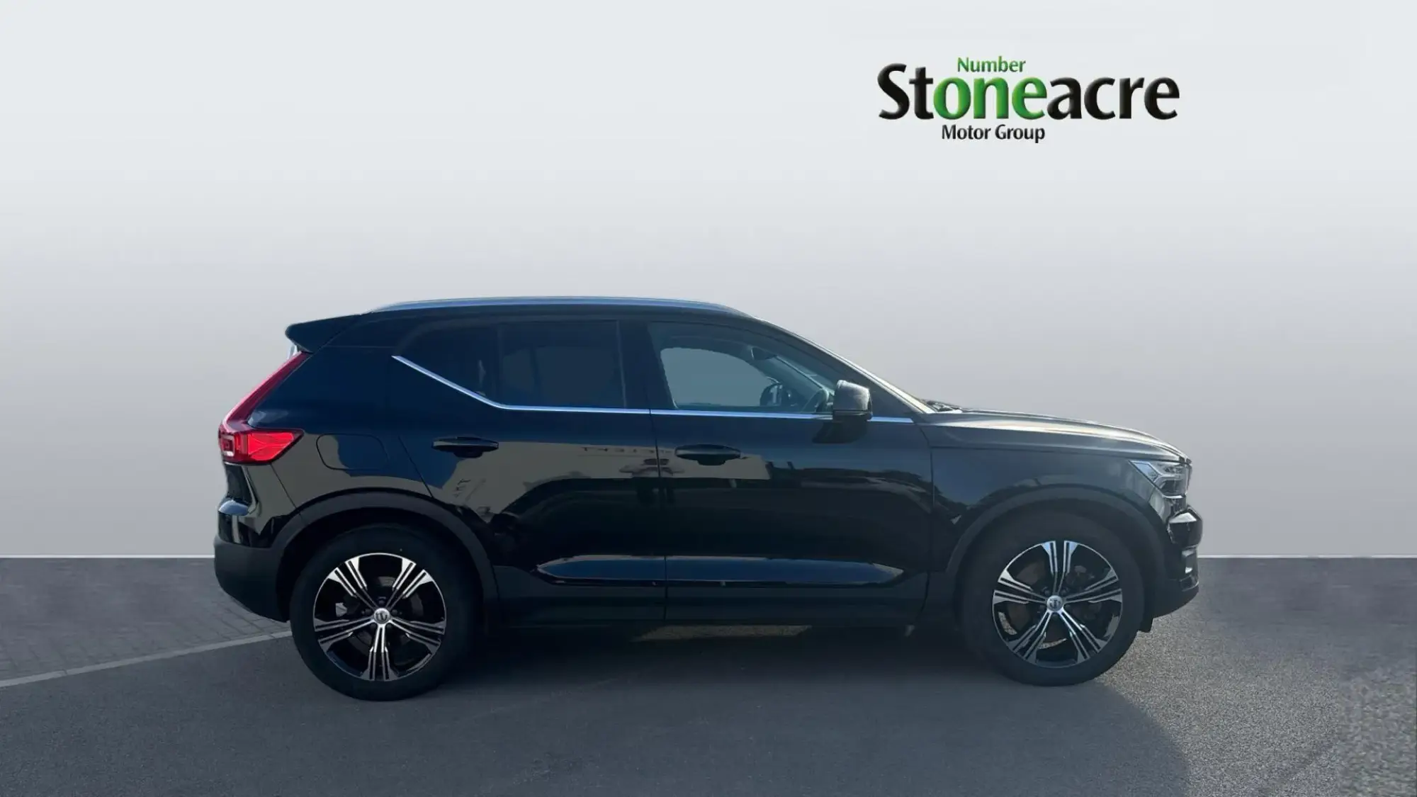 Volvo XC40 Recharge 1.5h T5 Twin Engine Recharge 10.7kWh Inscription Auto Euro 6 (s/s) 5dr LR70YJY Image 3 Volvo XC40 Recharge 1.5h T5 Twin Engine Recharge 10.7kWh Inscription Auto Euro 6 (s/s) 5dr LR70YJY Image 3