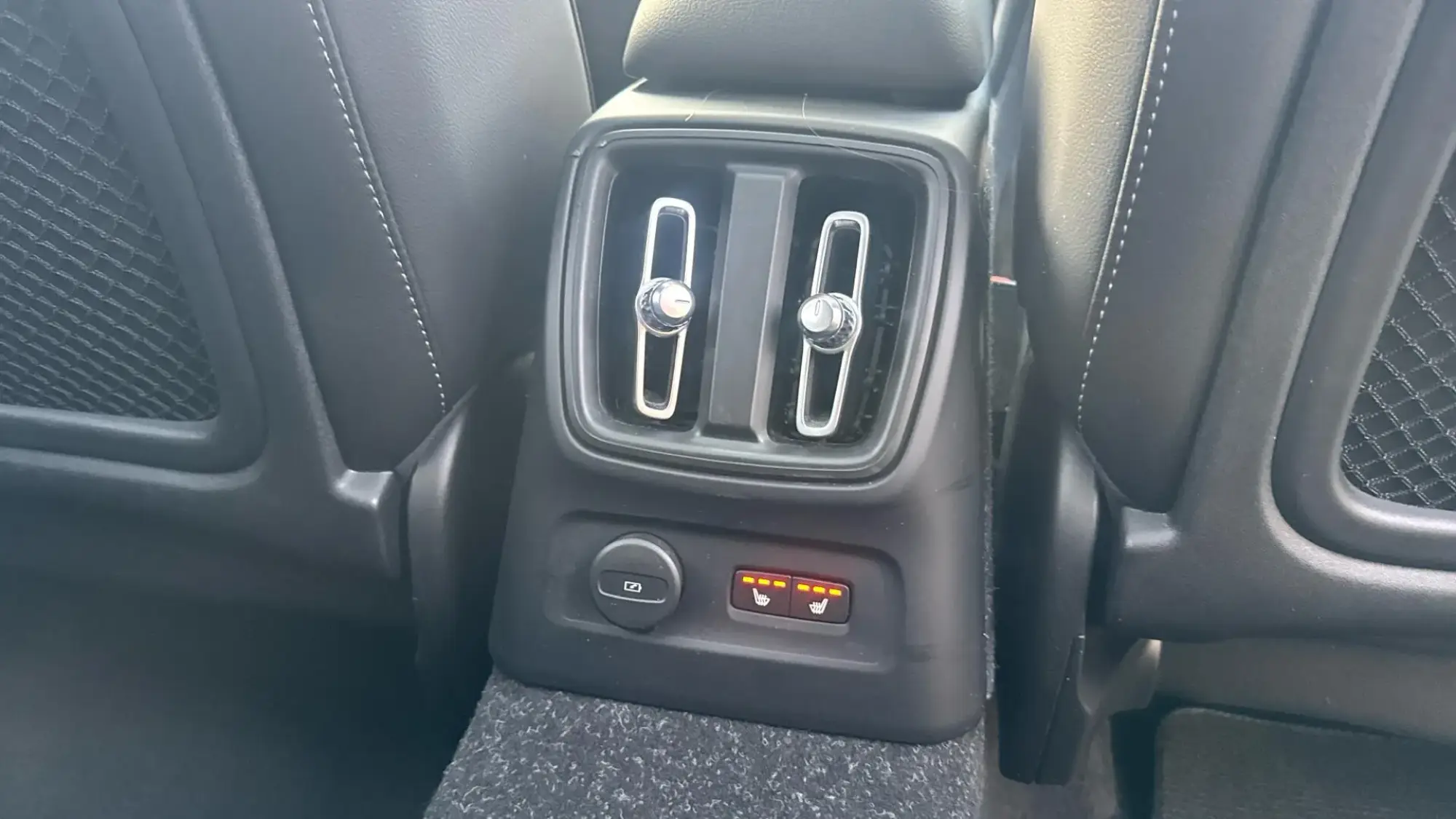 Volvo XC40 Recharge Image 39 Volvo XC40 Recharge Image 39