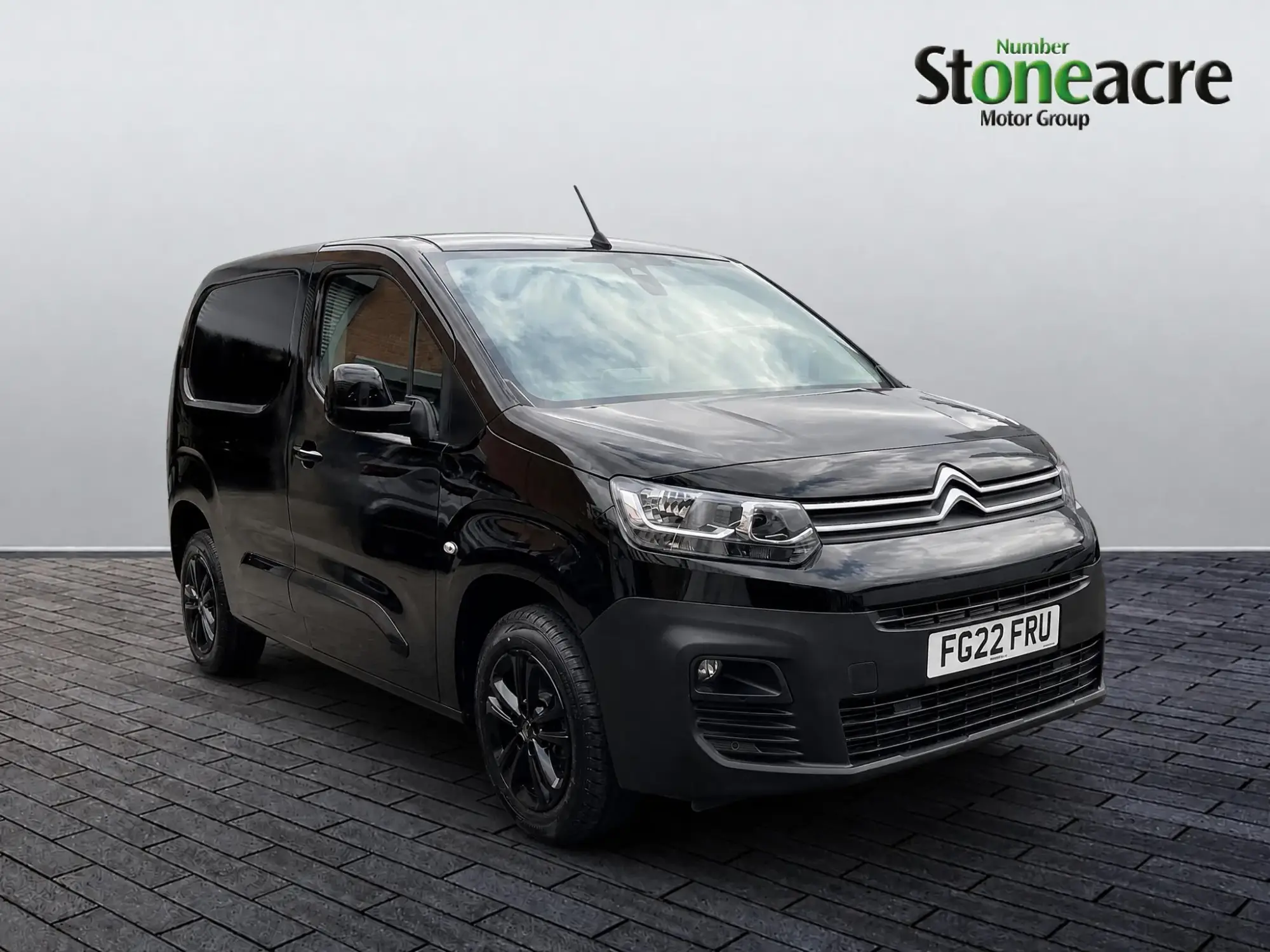 Citroen Berlingo 1.2 1000 PureTech Driver M Pro SWB Euro 6 (s/s) 5dr FG22FRU Image 1
