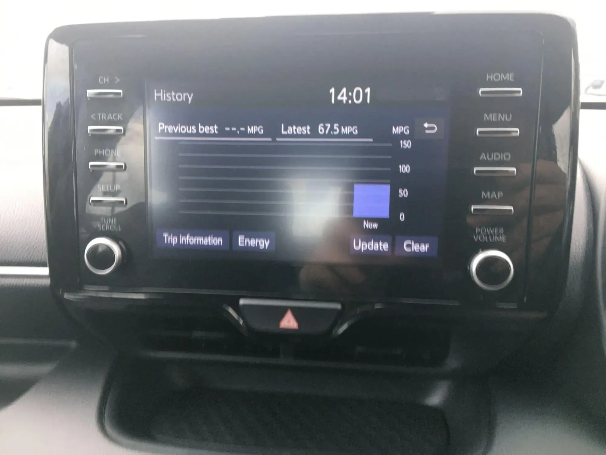Toyota Yaris Hybrid Image 24 Toyota Yaris Hybrid Image 24