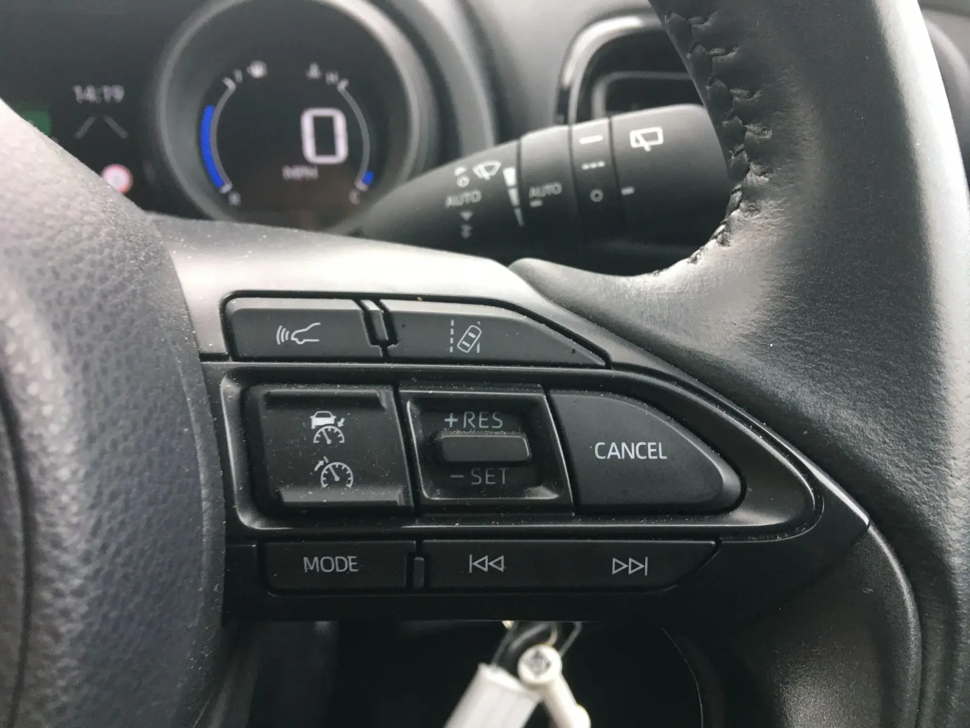 Toyota Yaris Hybrid Image 24 Toyota Yaris Hybrid Image 24