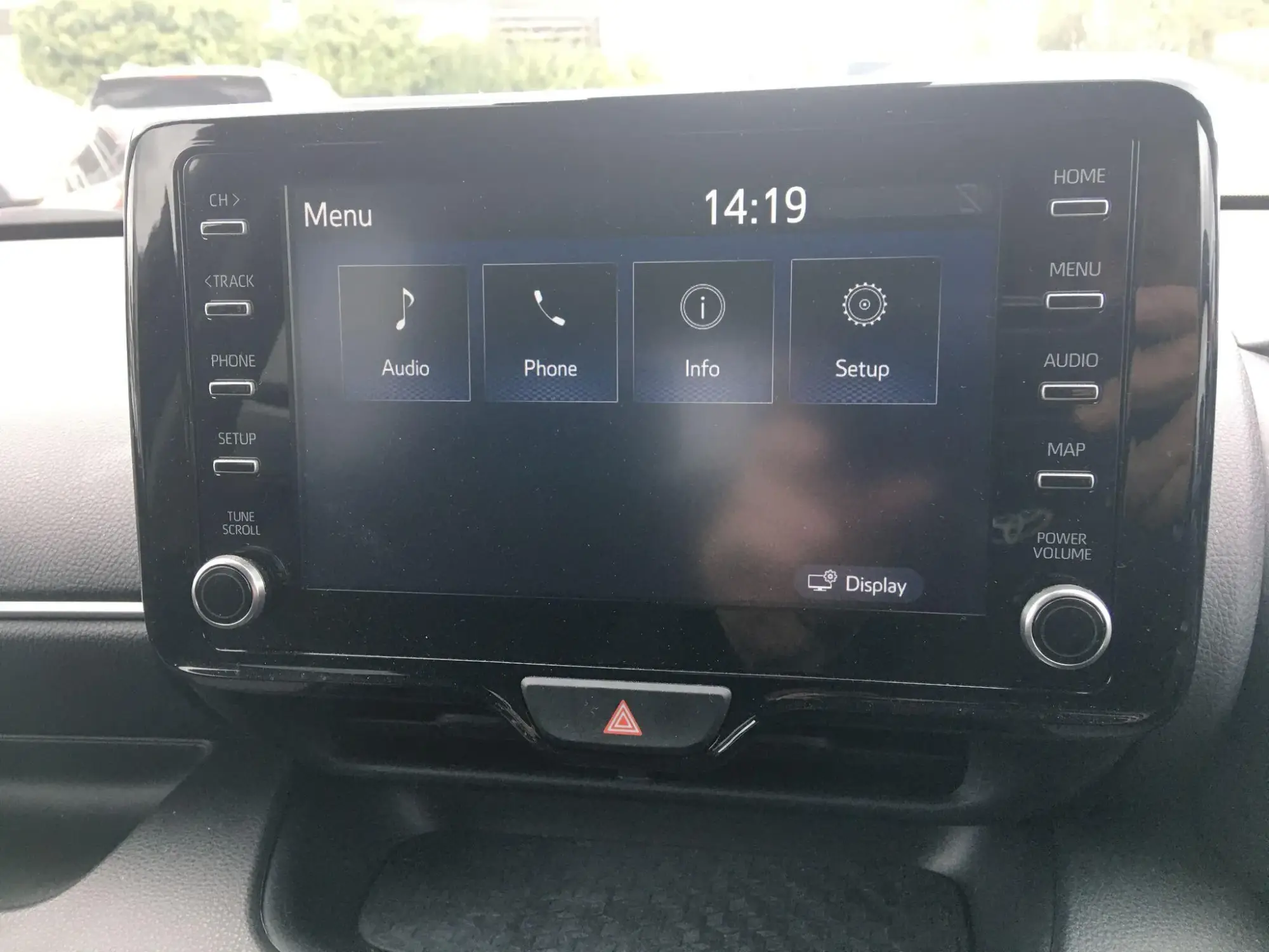 Toyota Yaris Hybrid Image 26 Toyota Yaris Hybrid Image 26