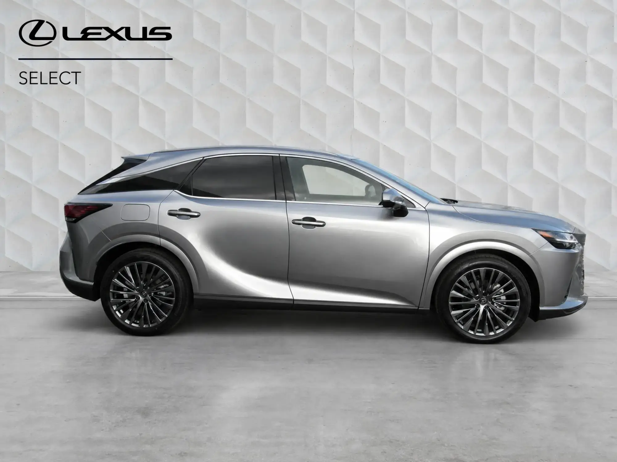 Lexus RX Image 7