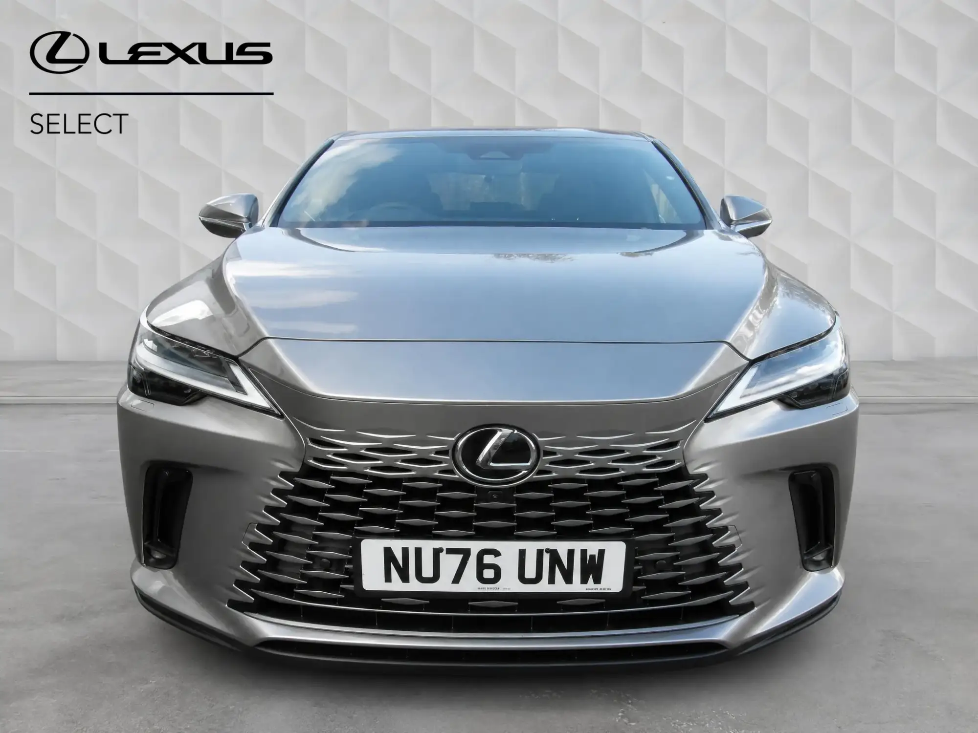 Lexus RX Image 9