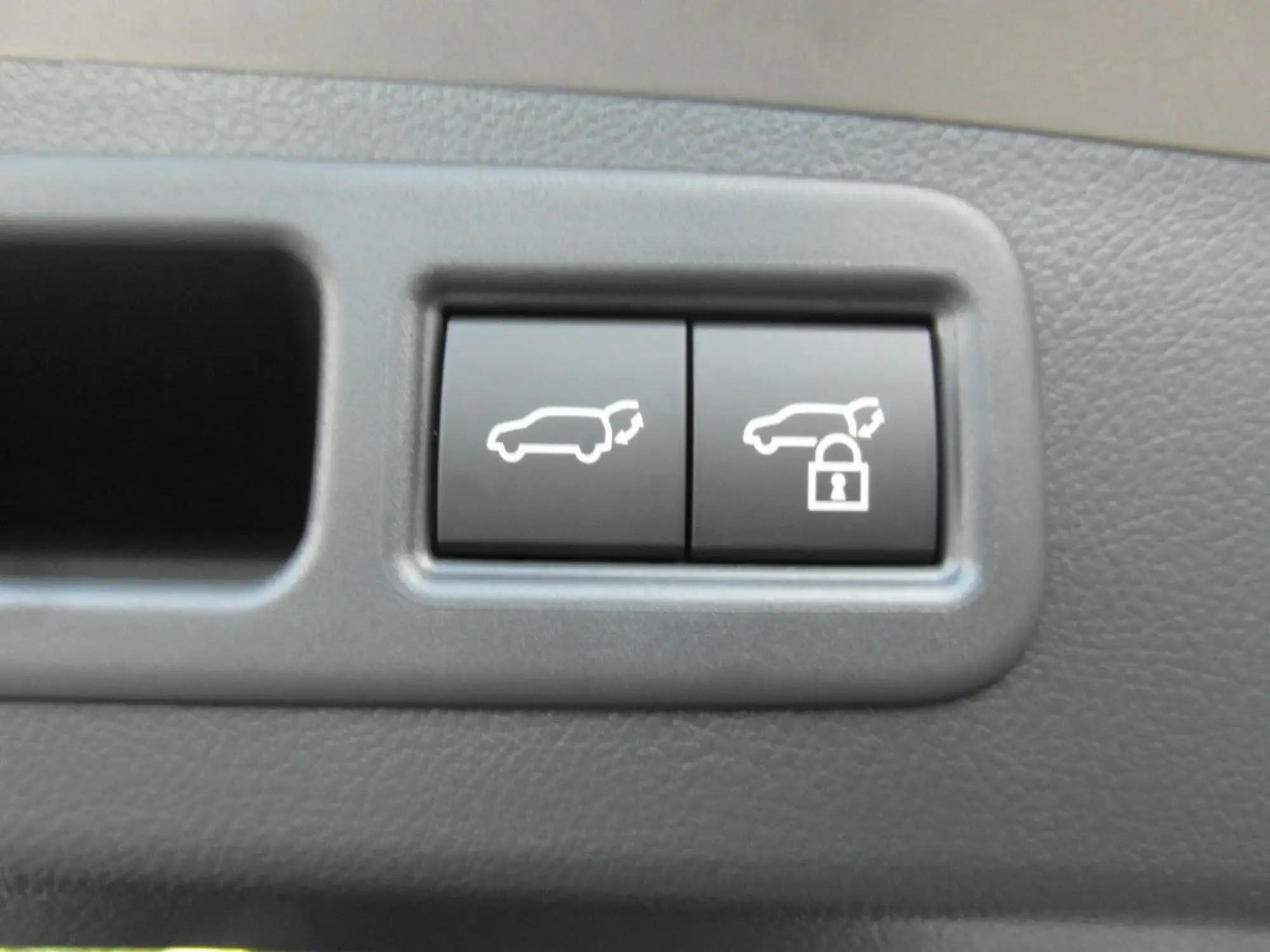 Lexus RX Image 13
