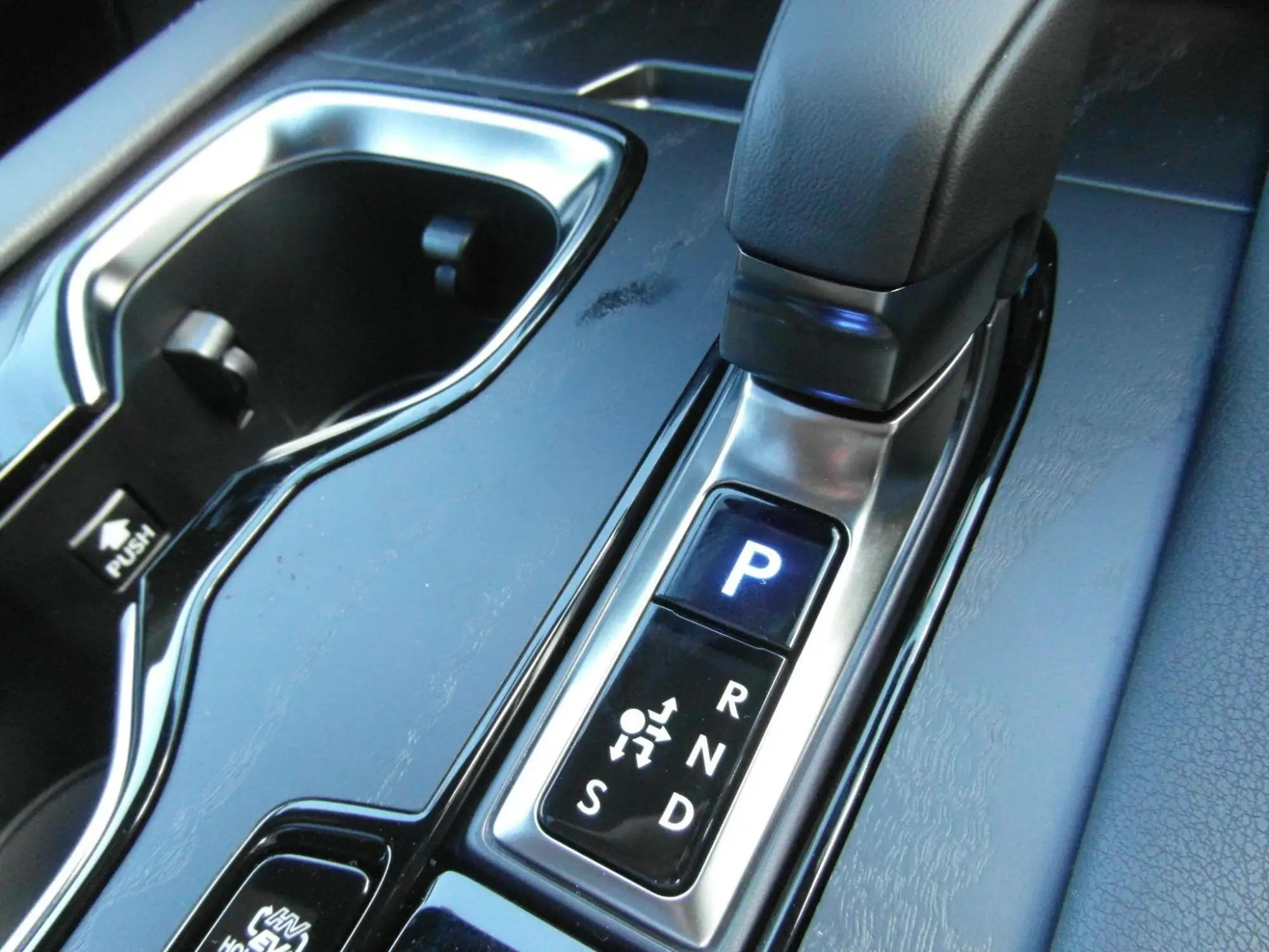 Lexus RX Image 18