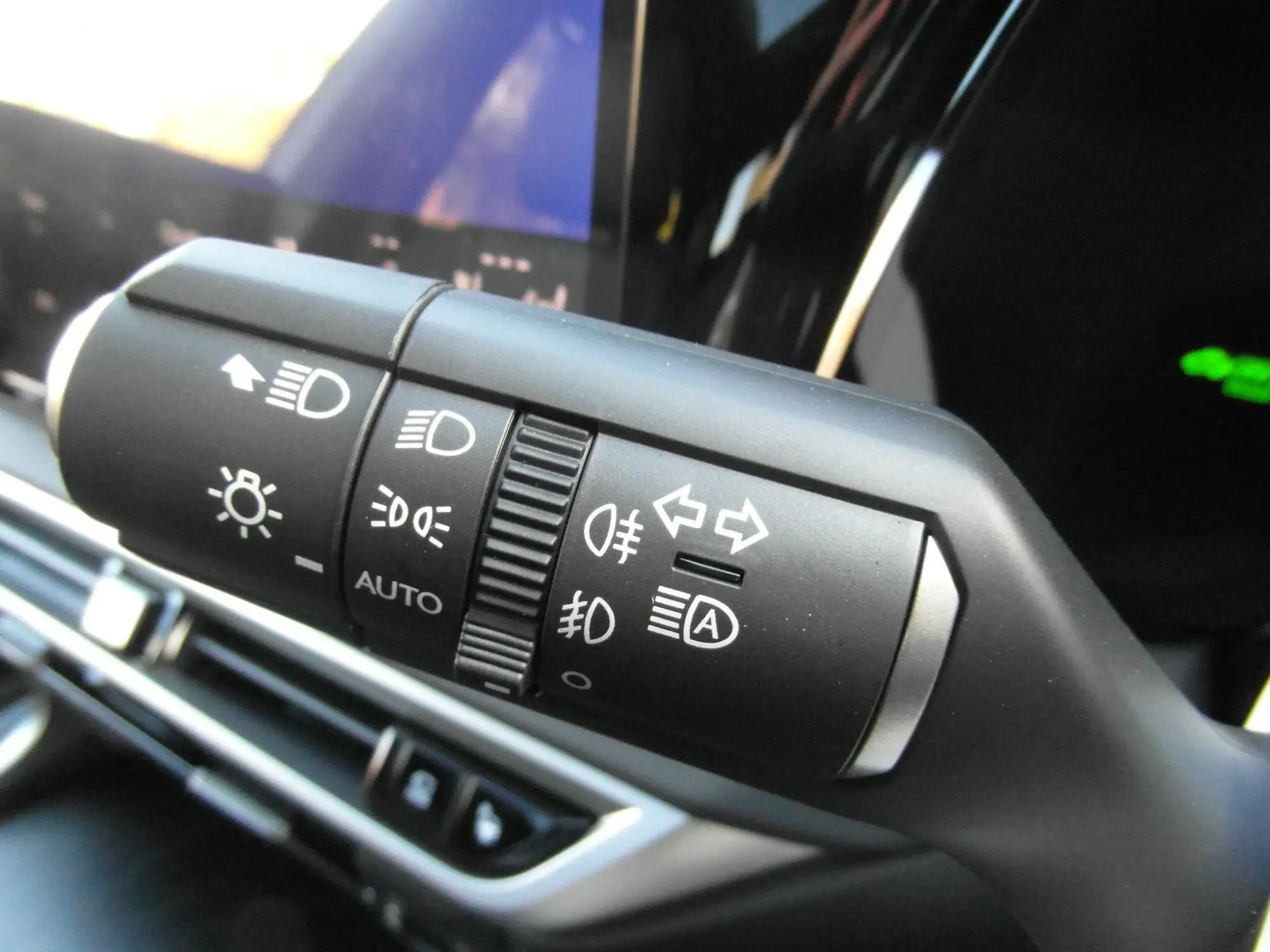 Lexus RX Image 26