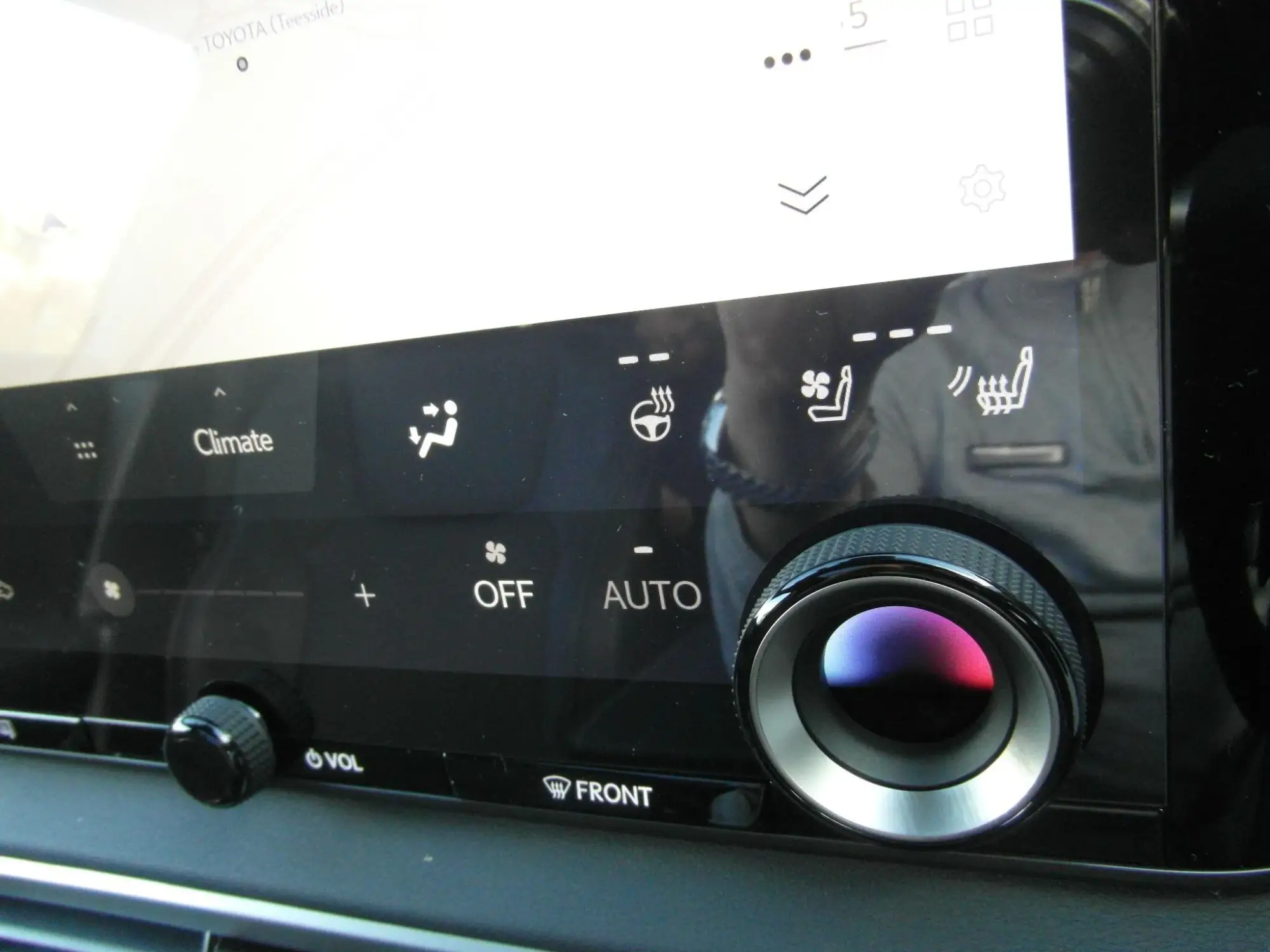 Lexus RX Image 27