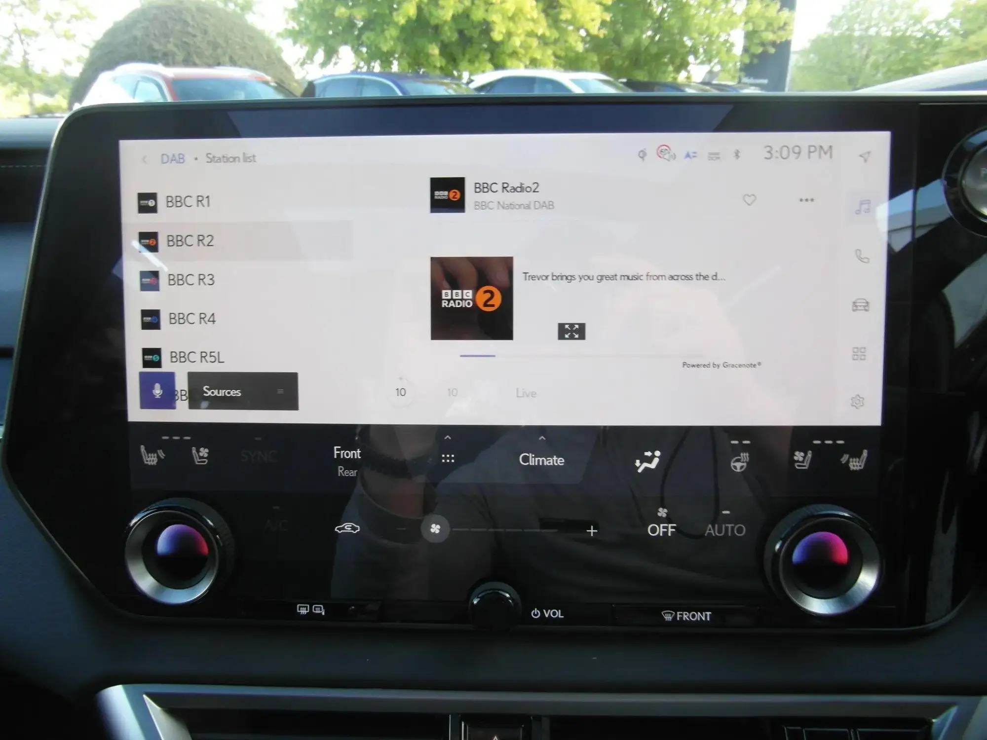 Lexus RX Image 32