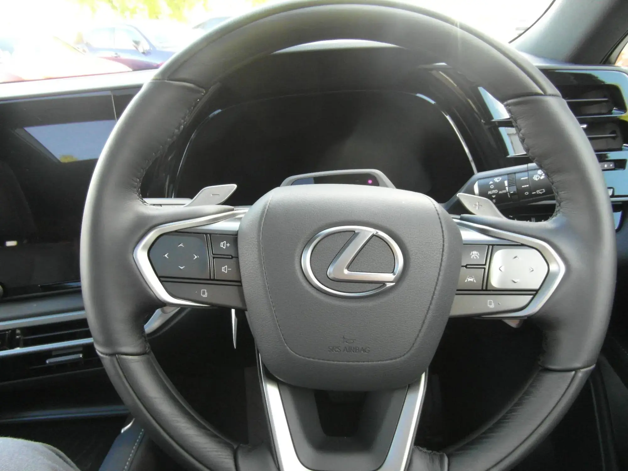 Lexus RX Image 38