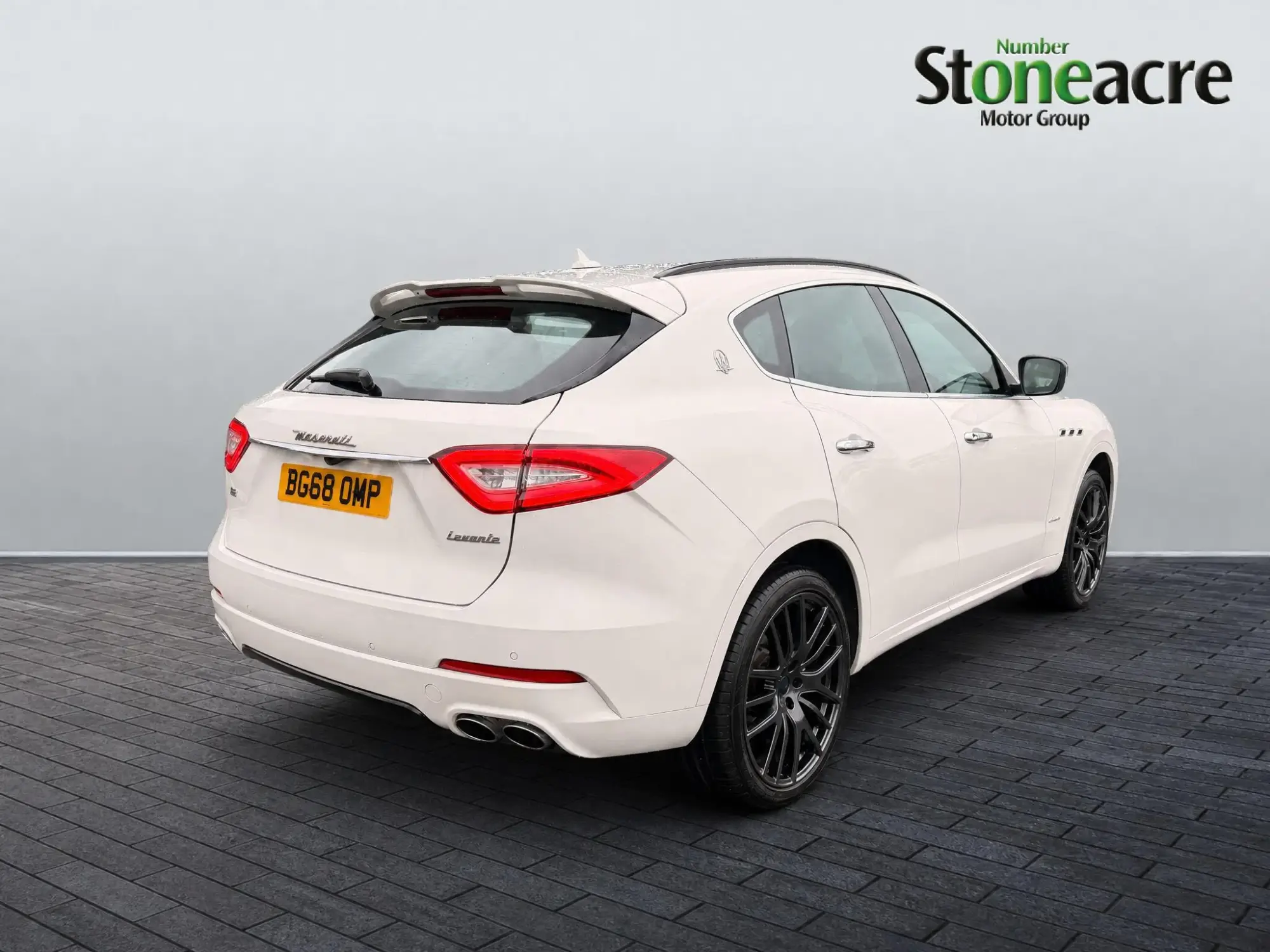Maserati Levante Image 8