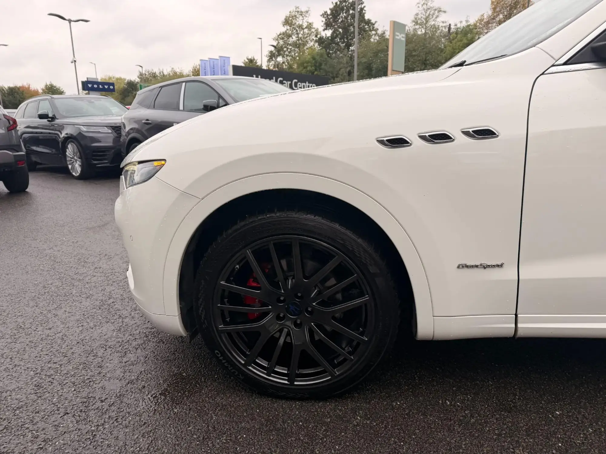 Maserati Levante Image 33