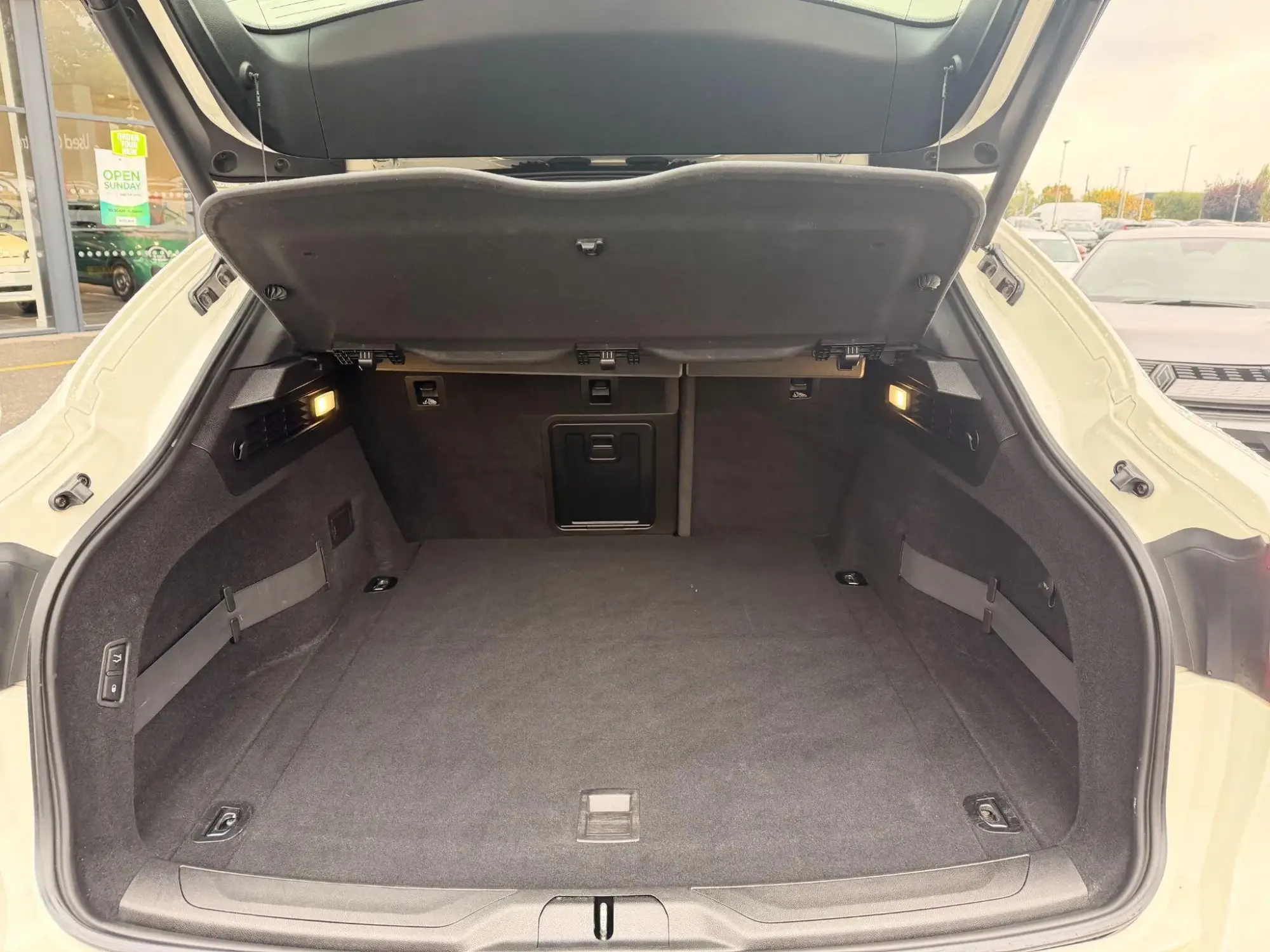 Maserati Levante Image 41