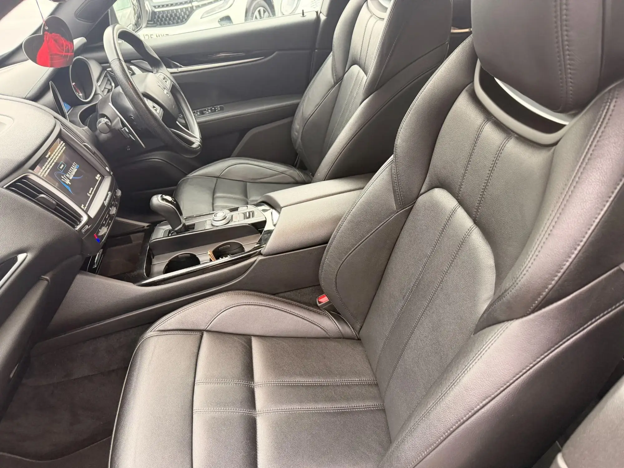 Maserati Levante Image 44