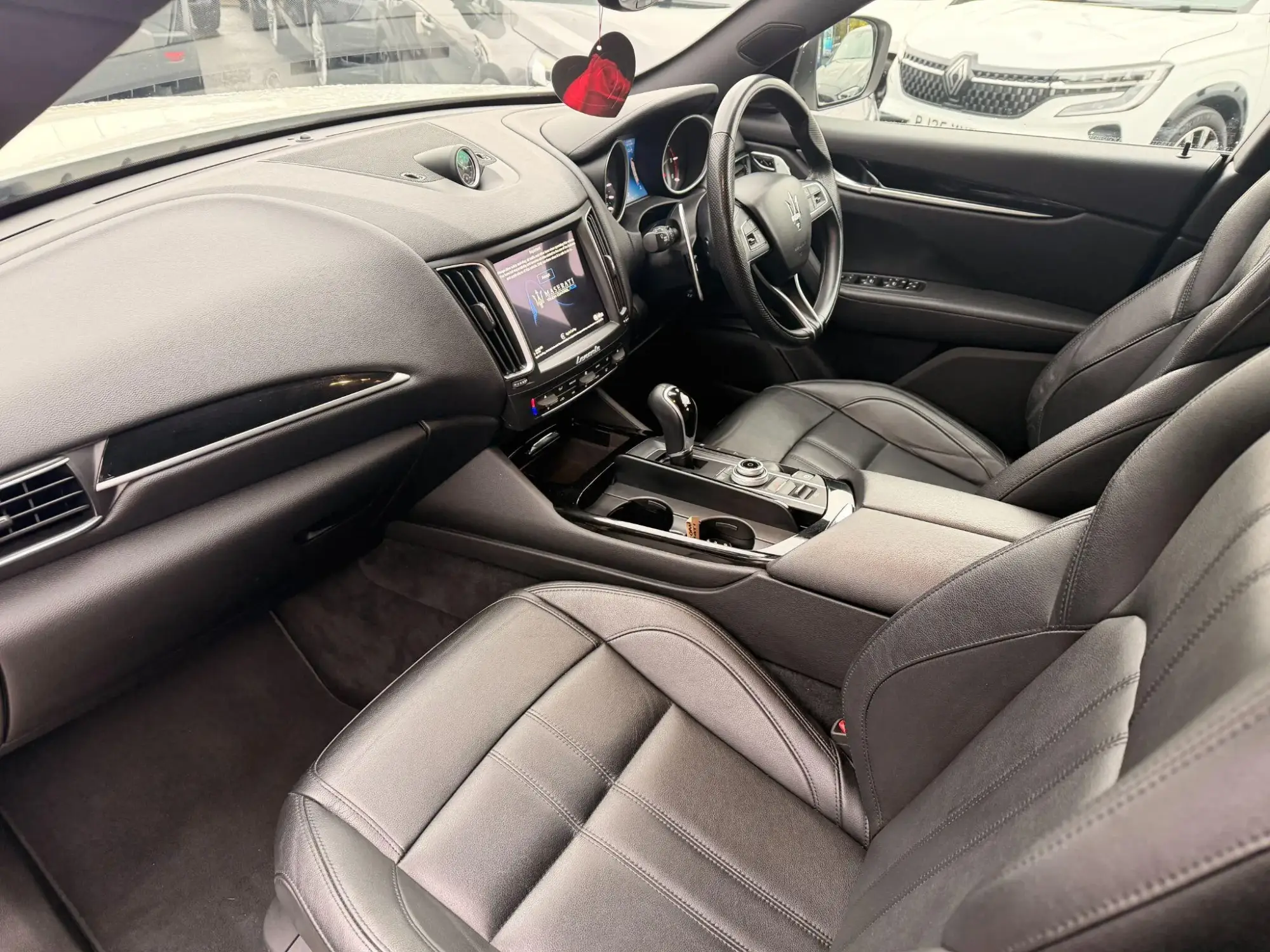 Maserati Levante Image 45