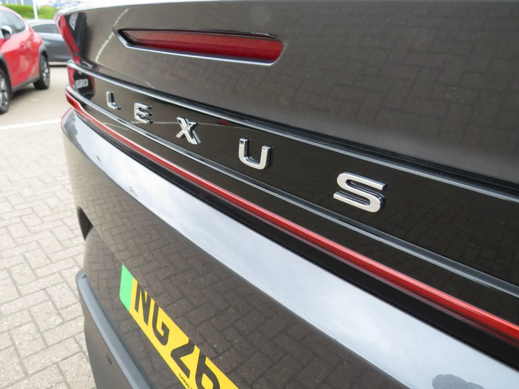 Lexus RZ Image 26