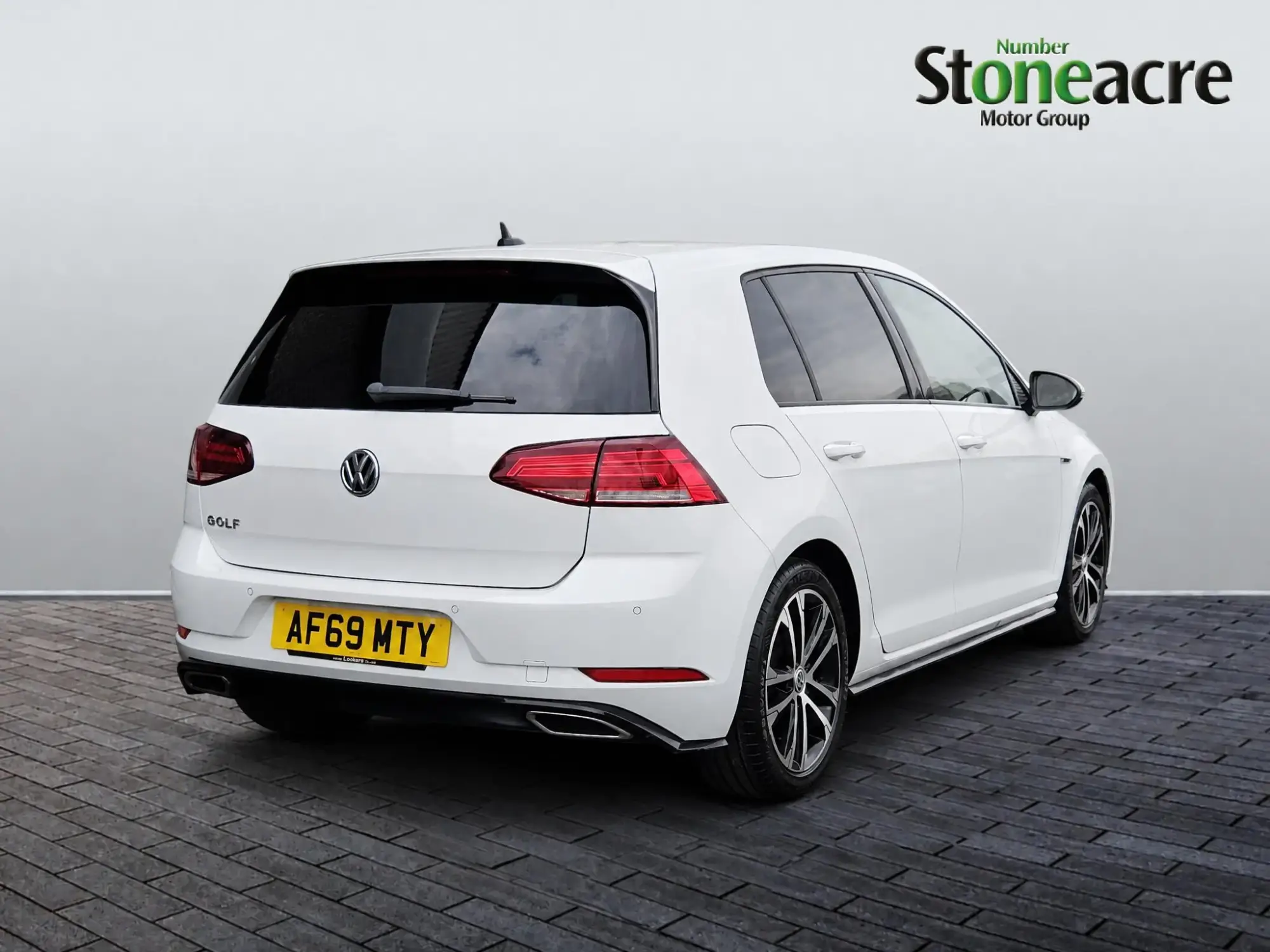 Volkswagen Golf 1.5 TSI EVO R-Line DSG Euro 6 (s/s) 5dr M28JLE Image 3