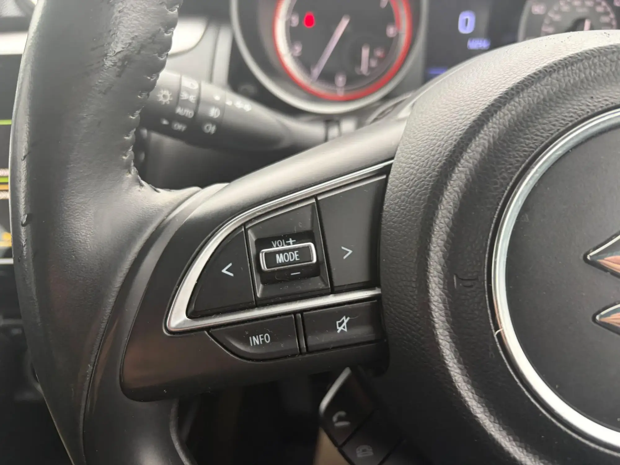 Suzuki Swift Image 12 Suzuki Swift Image 12