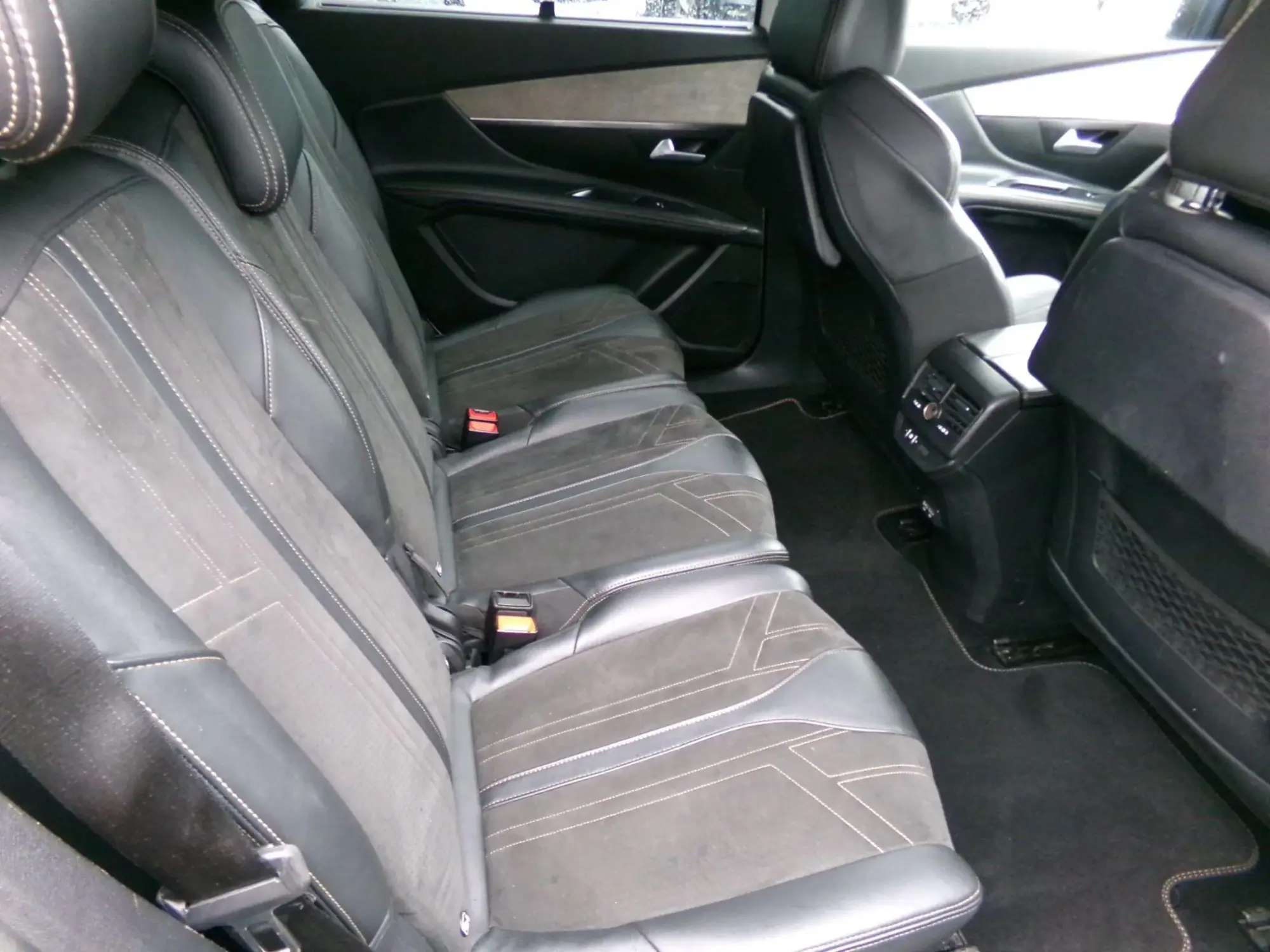 Peugeot 5008 Image 11 Peugeot 5008 Image 11