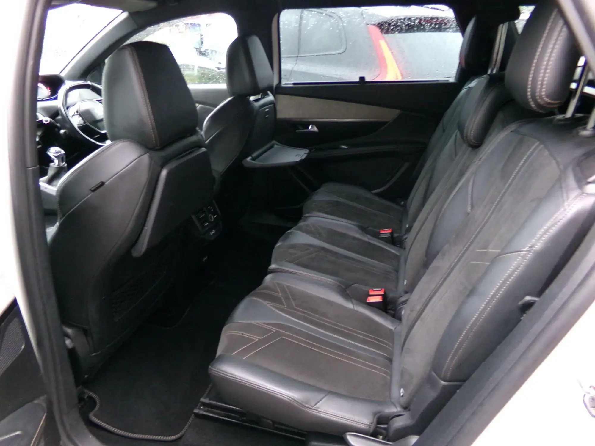 Peugeot 5008 Image 14 Peugeot 5008 Image 14