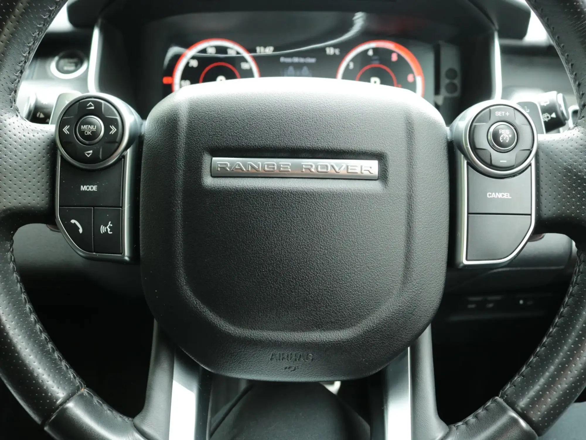 Land Rover Range Rover Sport Image 21