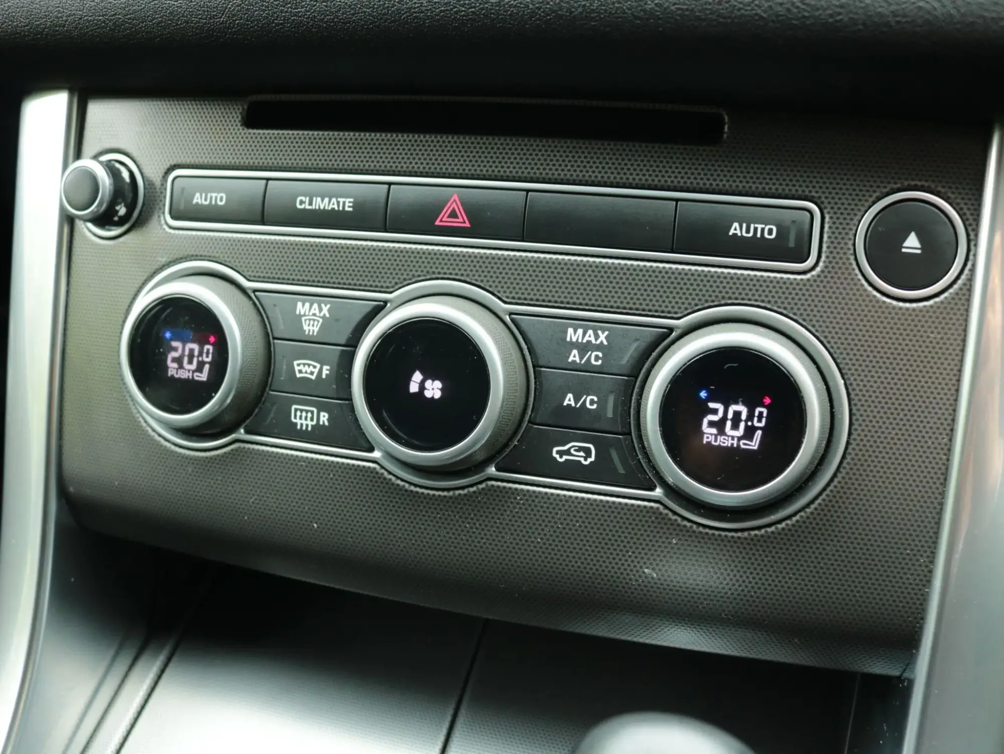 Land Rover Range Rover Sport Image 27