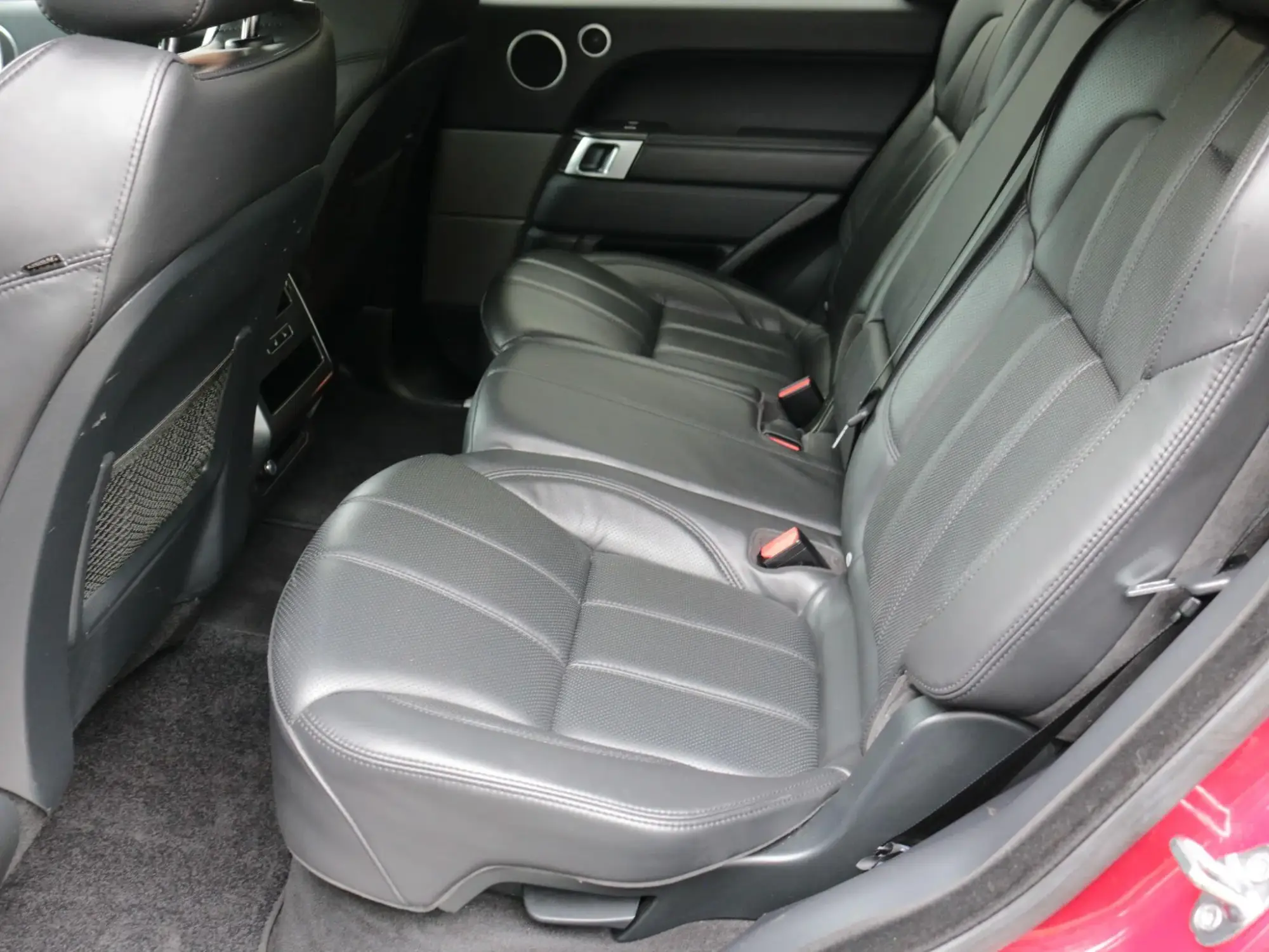 Land Rover Range Rover Sport Image 32