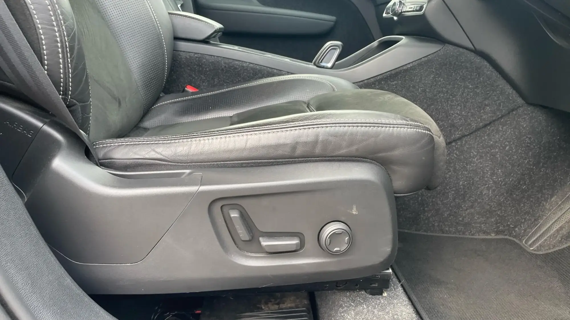 Volvo XC40 Image 28