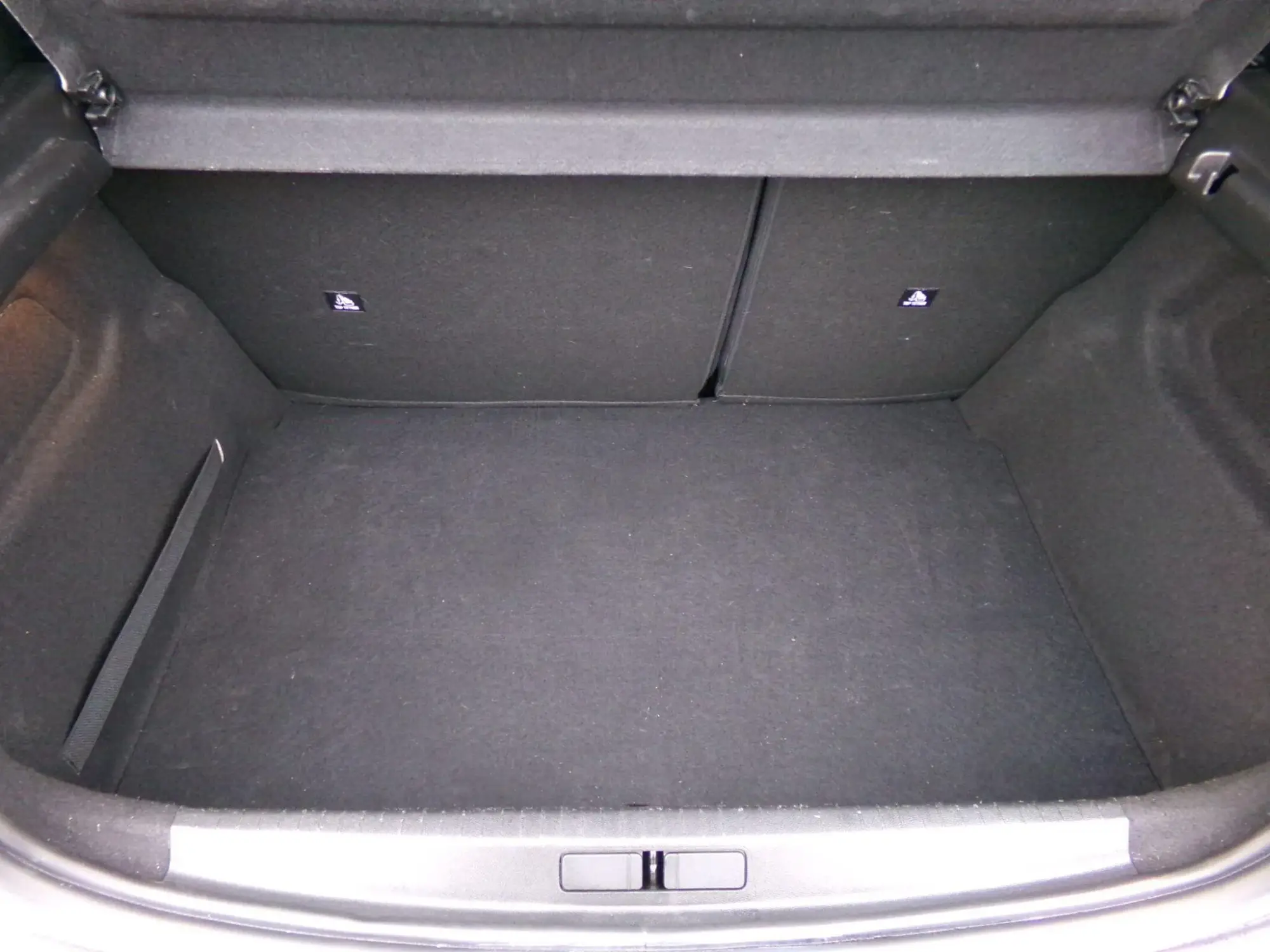 Peugeot 208 Image 23 Peugeot 208 Image 23