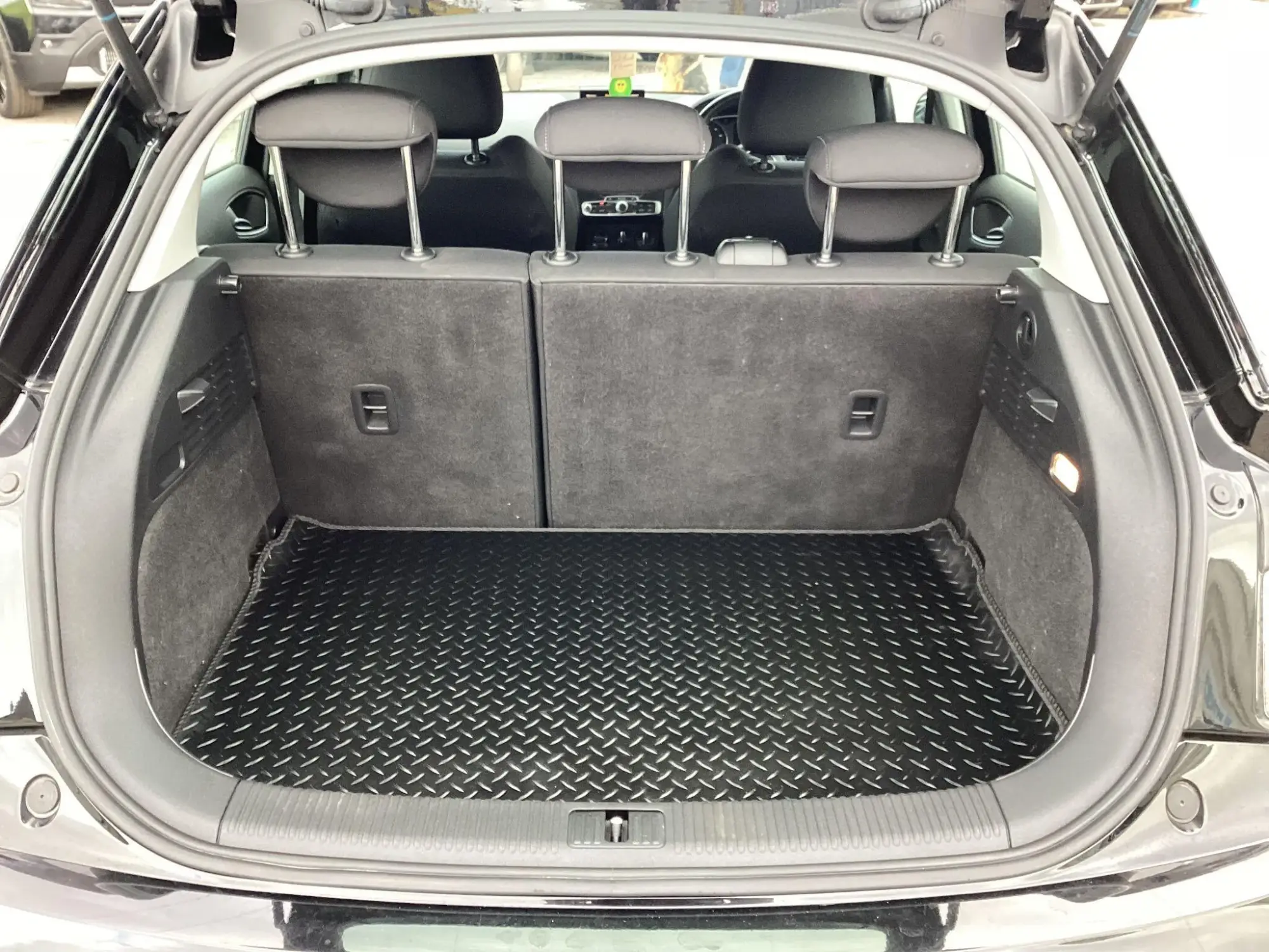 Audi A1 Image 10 Audi A1 Image 10