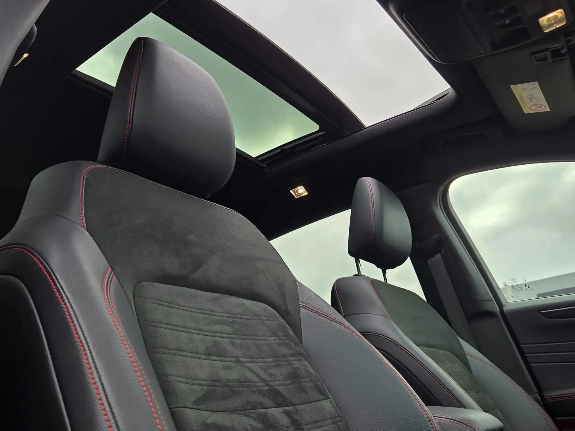 Ford Kuga Plug-In Hybrid Image 14 Ford Kuga Plug-In Hybrid Image 14