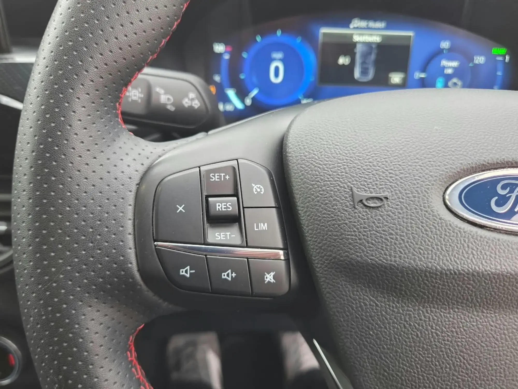 Ford Kuga Plug-In Hybrid Image 22 Ford Kuga Plug-In Hybrid Image 22